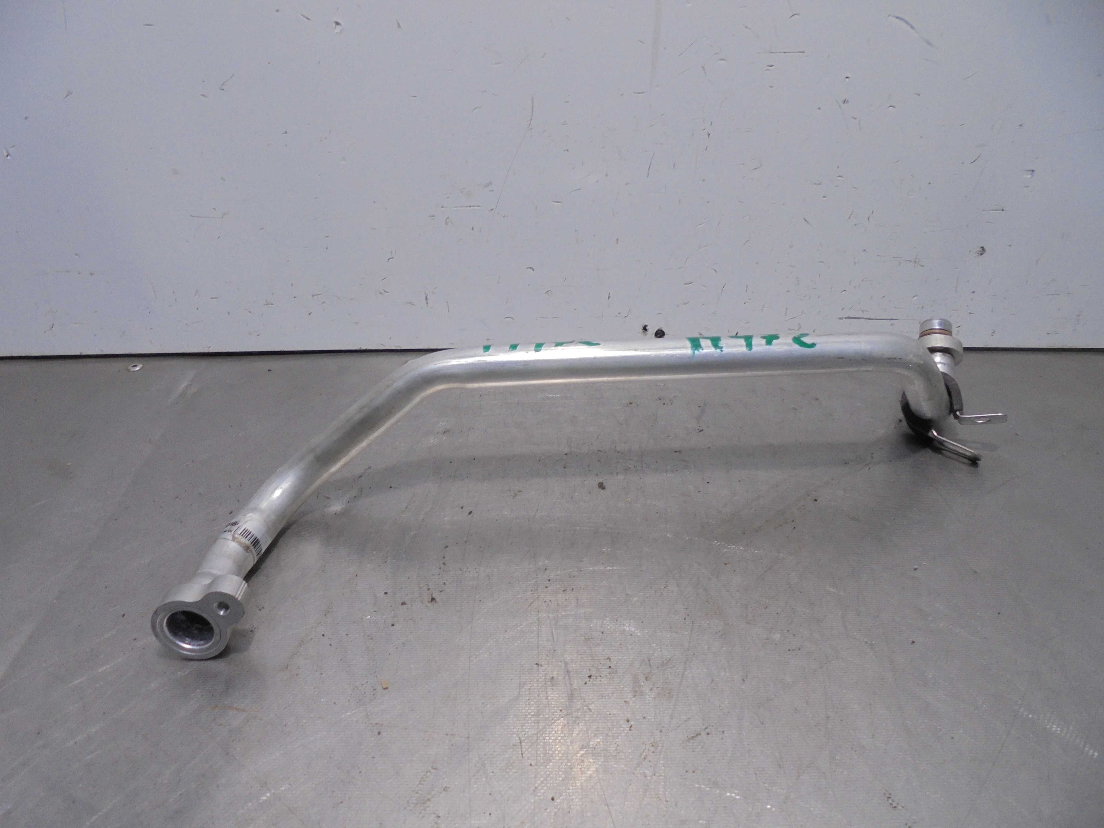 Recambio de tubos aire acondicionado para renault express referencia OEM IAM 924801845R  