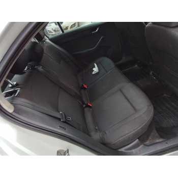 Recambio de asientos traseros para skoda rapid 1.6 tdi dpf referencia OEM IAM   