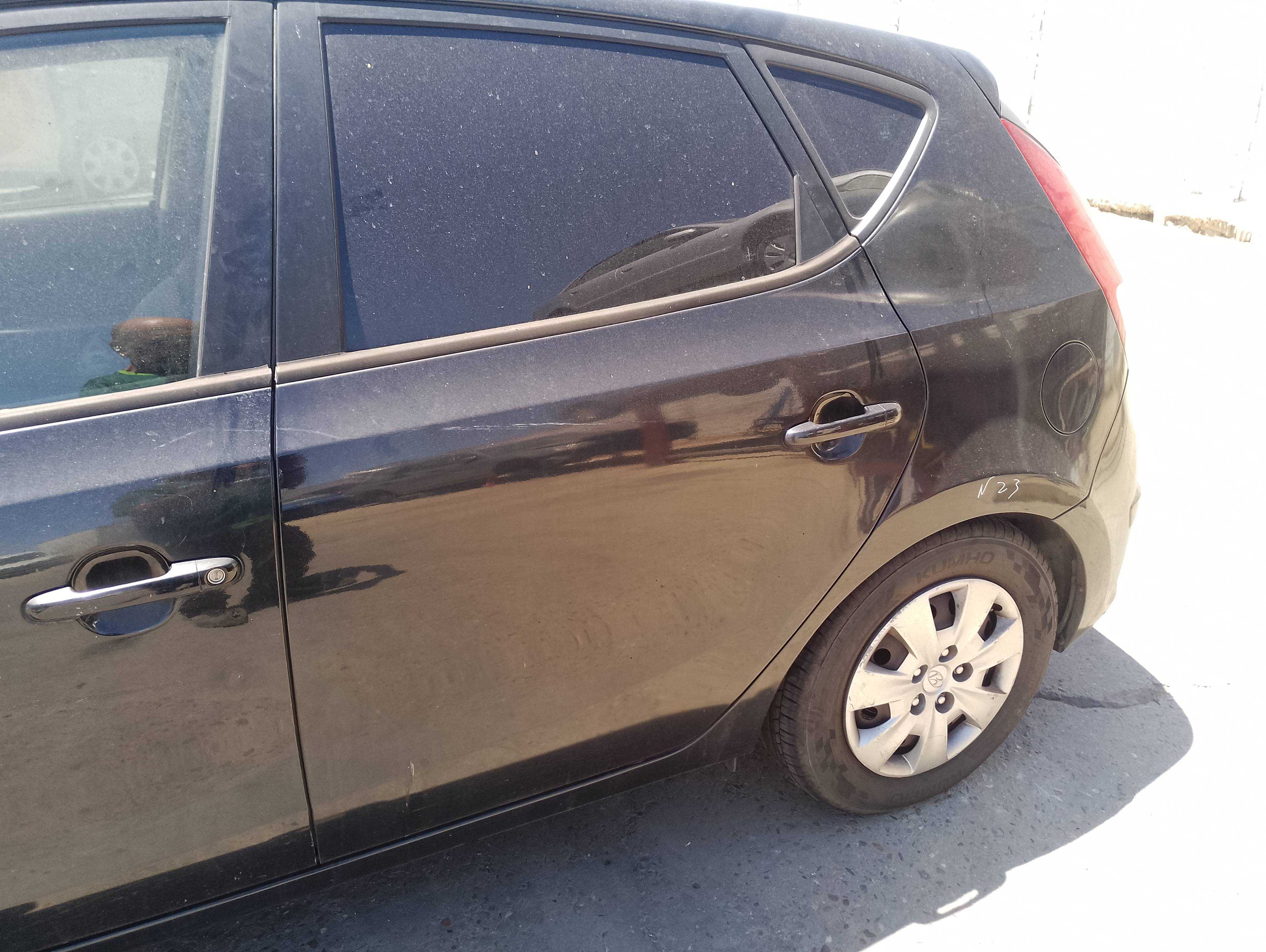 Recambio de puerta trasera izquierda para hyundai i30 classic referencia OEM IAM   