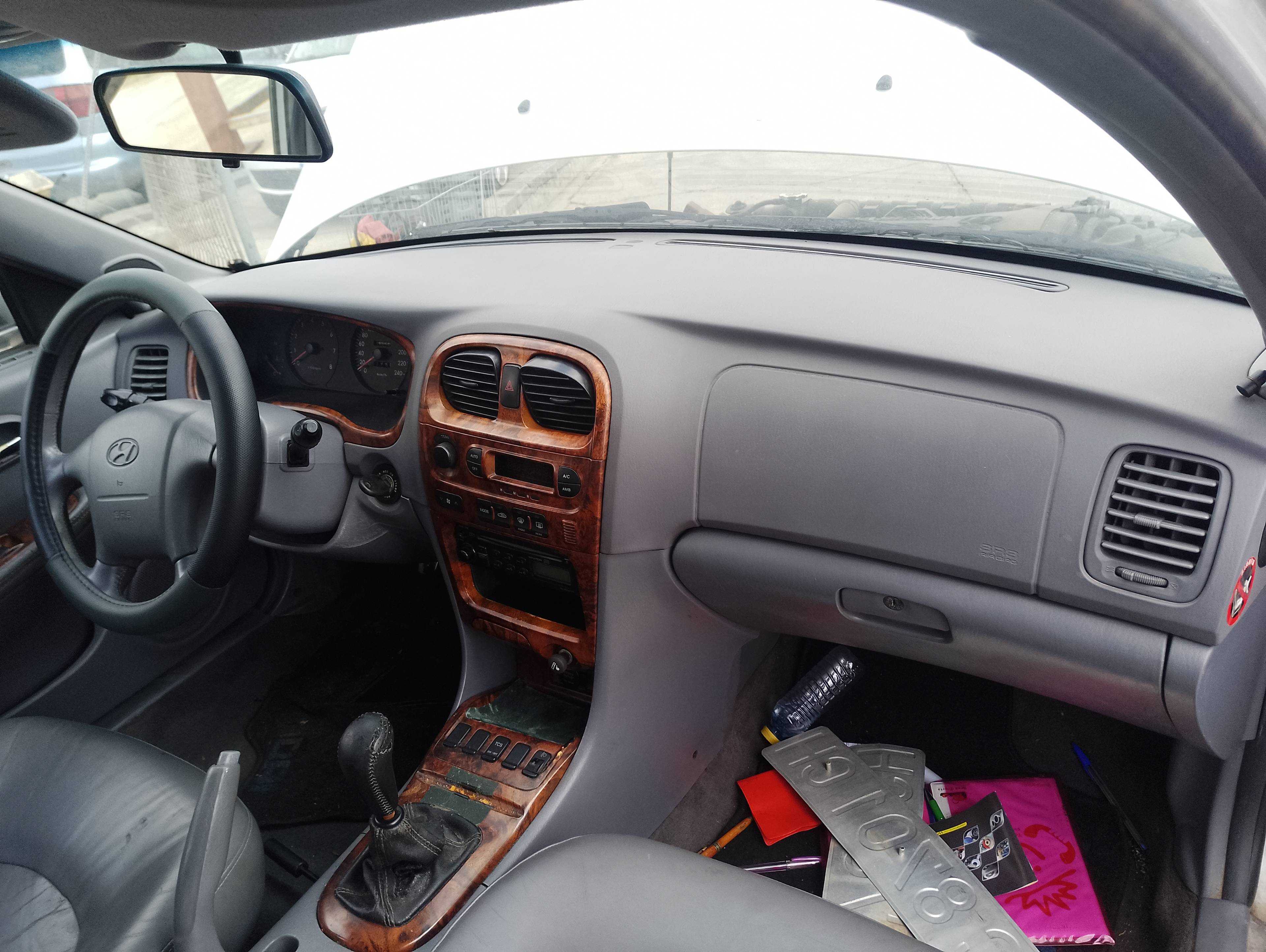 Recambio de salpicadero para hyundai sonata (y4) 2.0i 16v gls referencia OEM IAM   