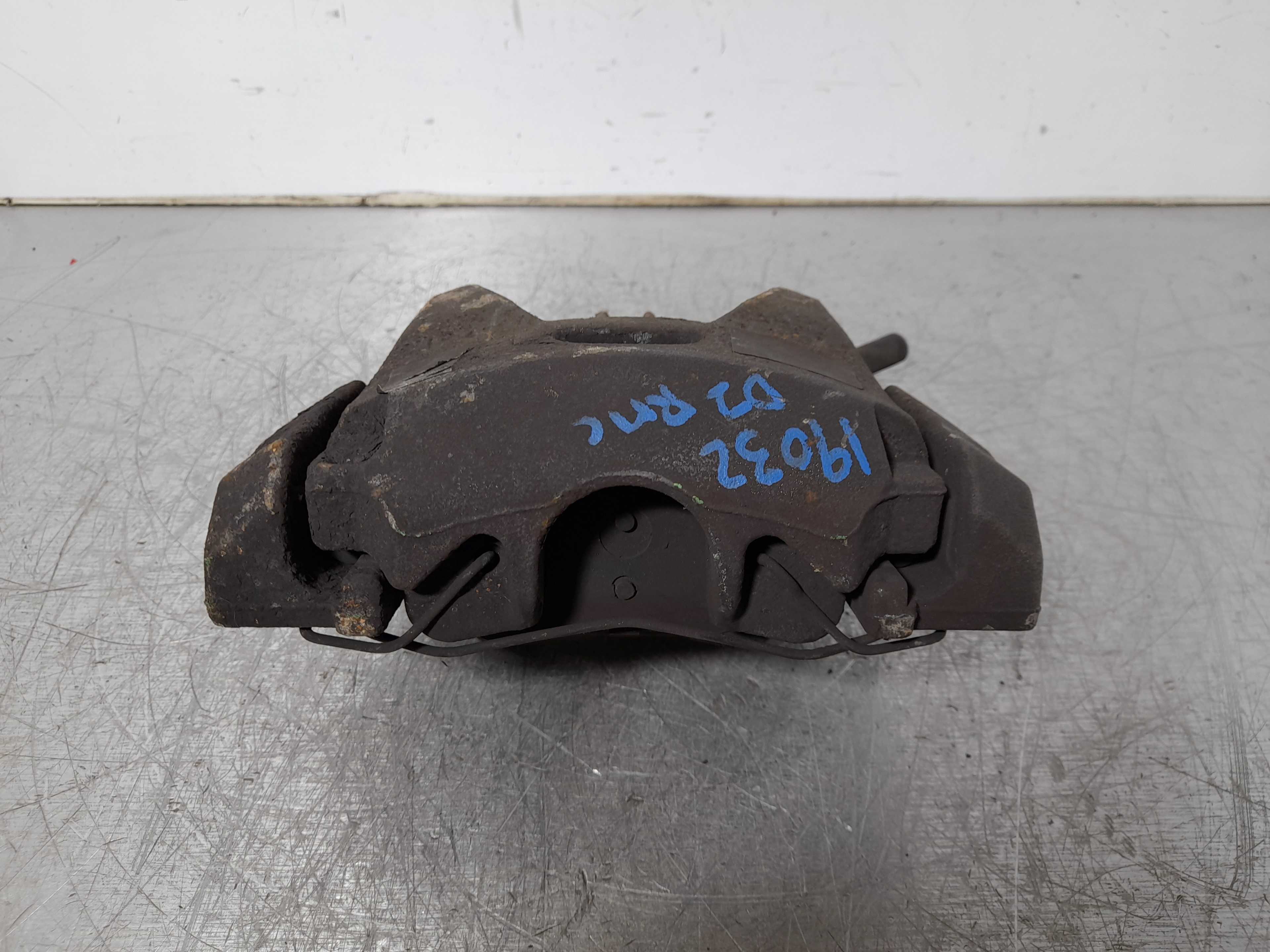 Recambio de pinza de freno delantera izquierda para citroën berlingo station wagon sx multispace referencia OEM IAM  4400V7 