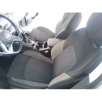 ASIENTO DELANTERO IZQUIERDO 