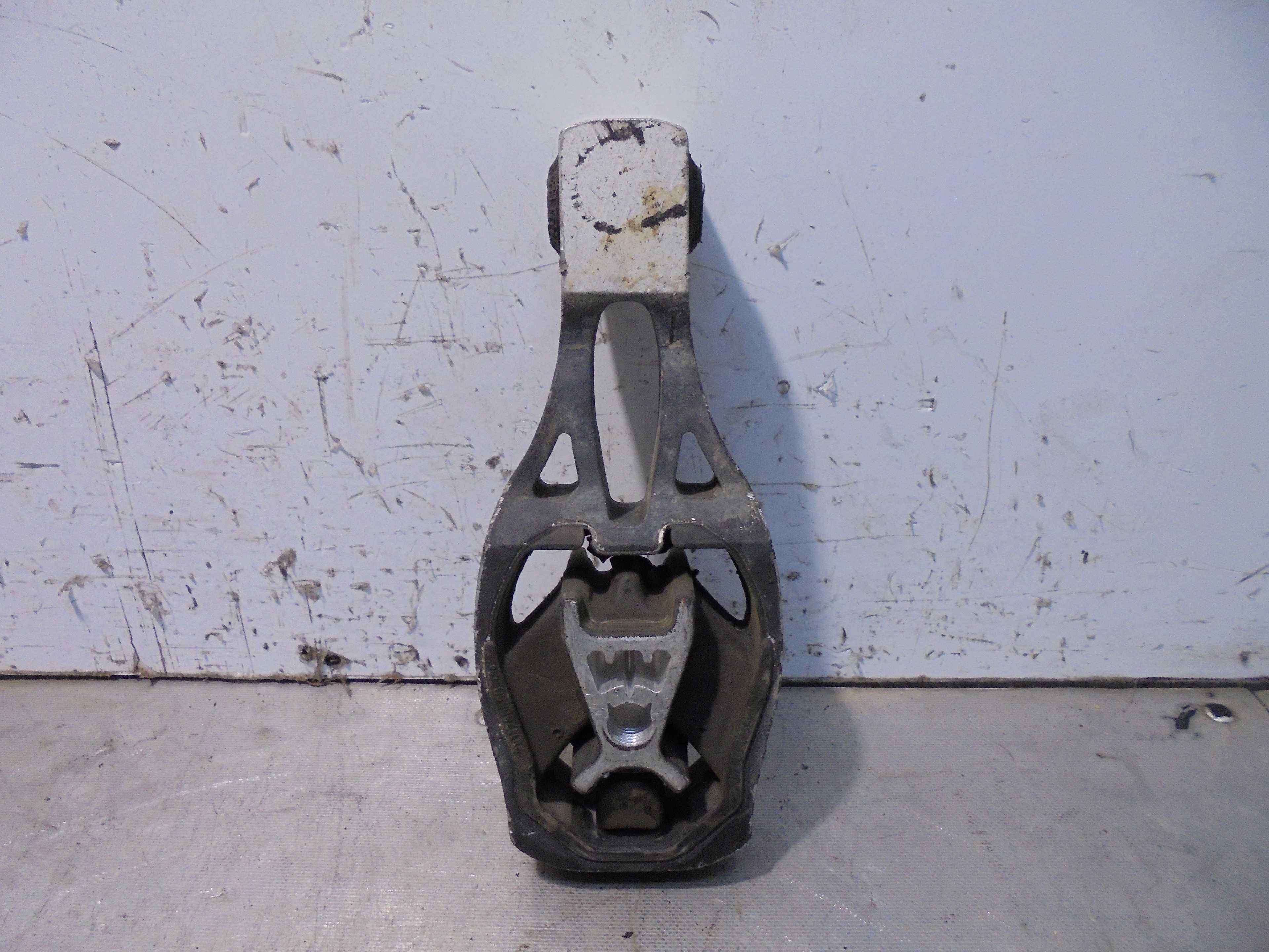 Recambio de soporte motor trasero para peugeot 3008 active referencia OEM IAM   