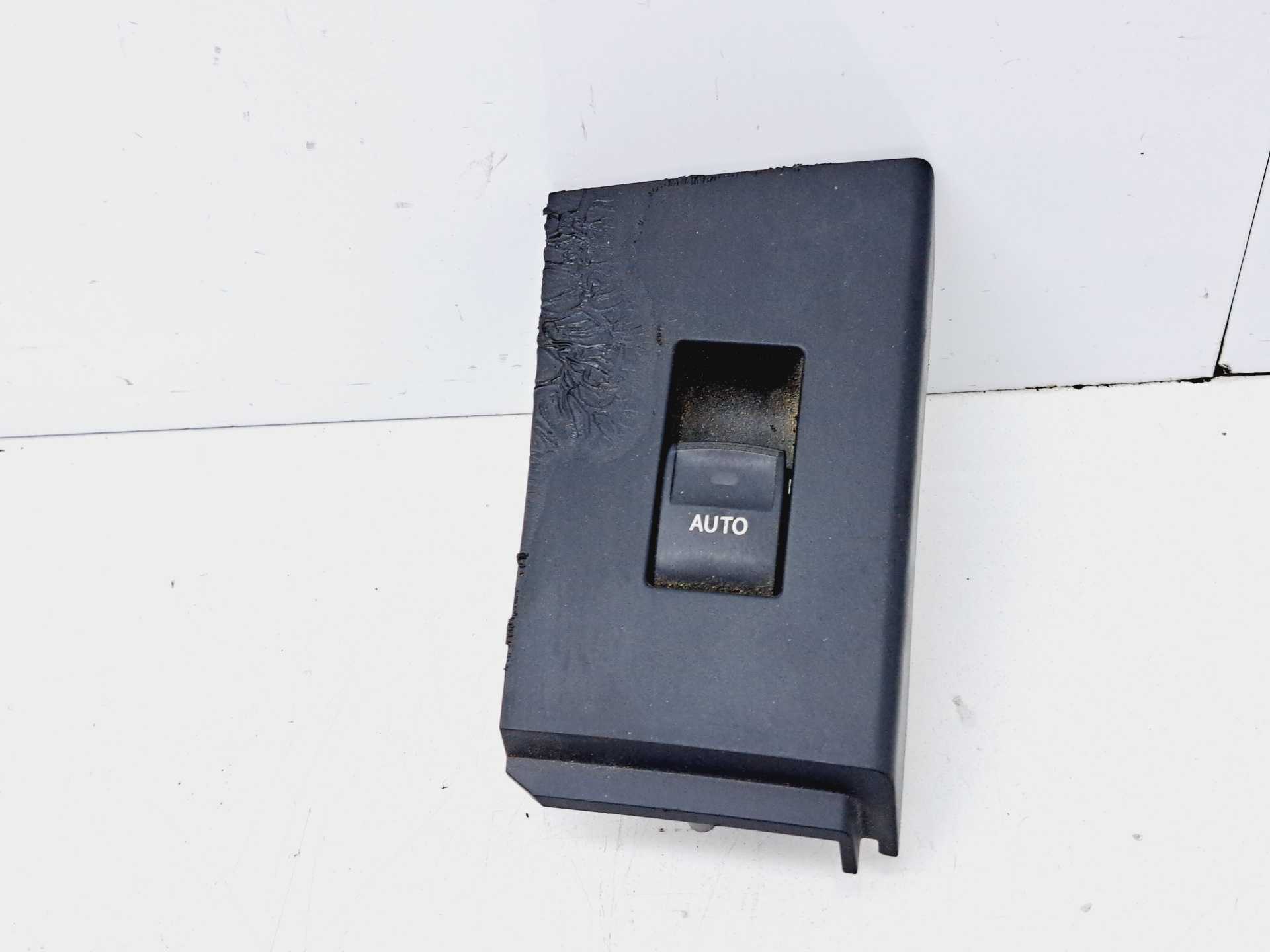 Recambio de mando elevalunas trasero izquierdo para toyota auris 1.8 16v (híbrido) referencia OEM IAM 7427202630  