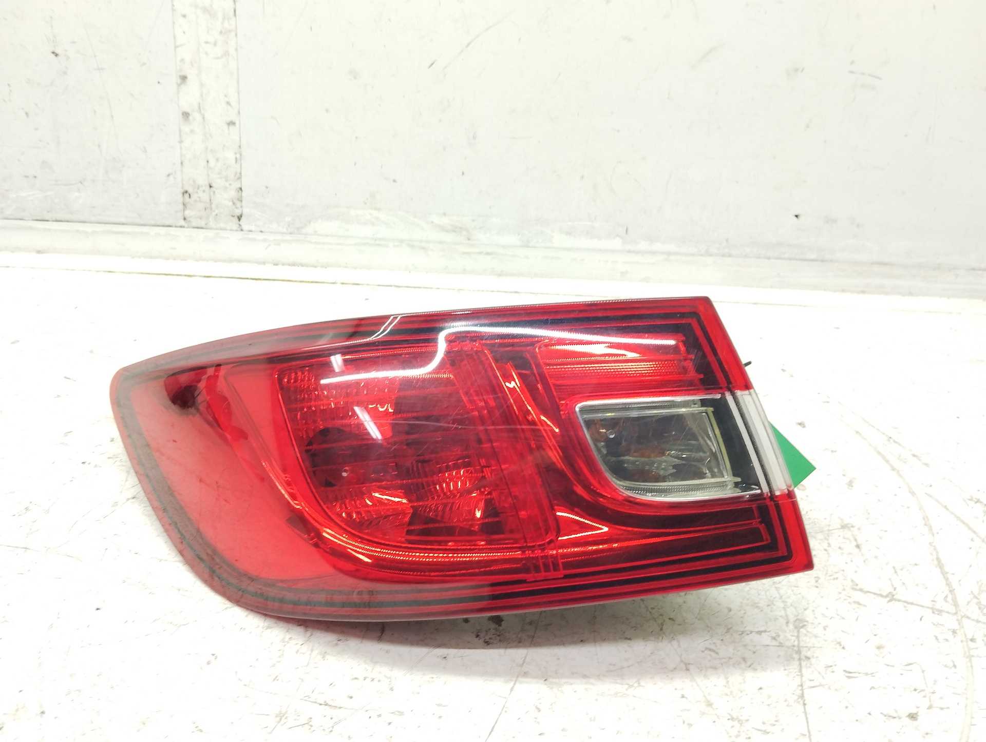 Recambio de piloto trasero izquierdo para renault clio iv 1.5 dci referencia OEM IAM 265554091R  