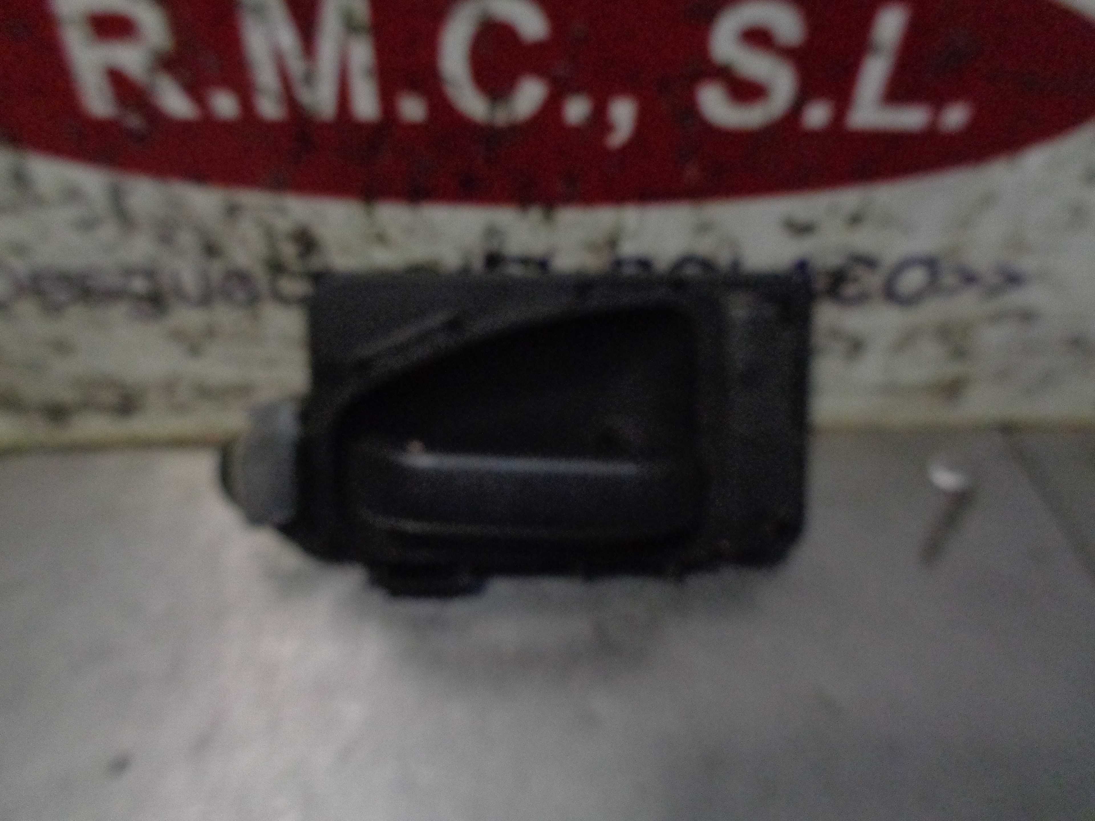 Recambio de maneta interior delantera derecha para citroën saxo 1.5 d monaco referencia OEM IAM 9618585577  