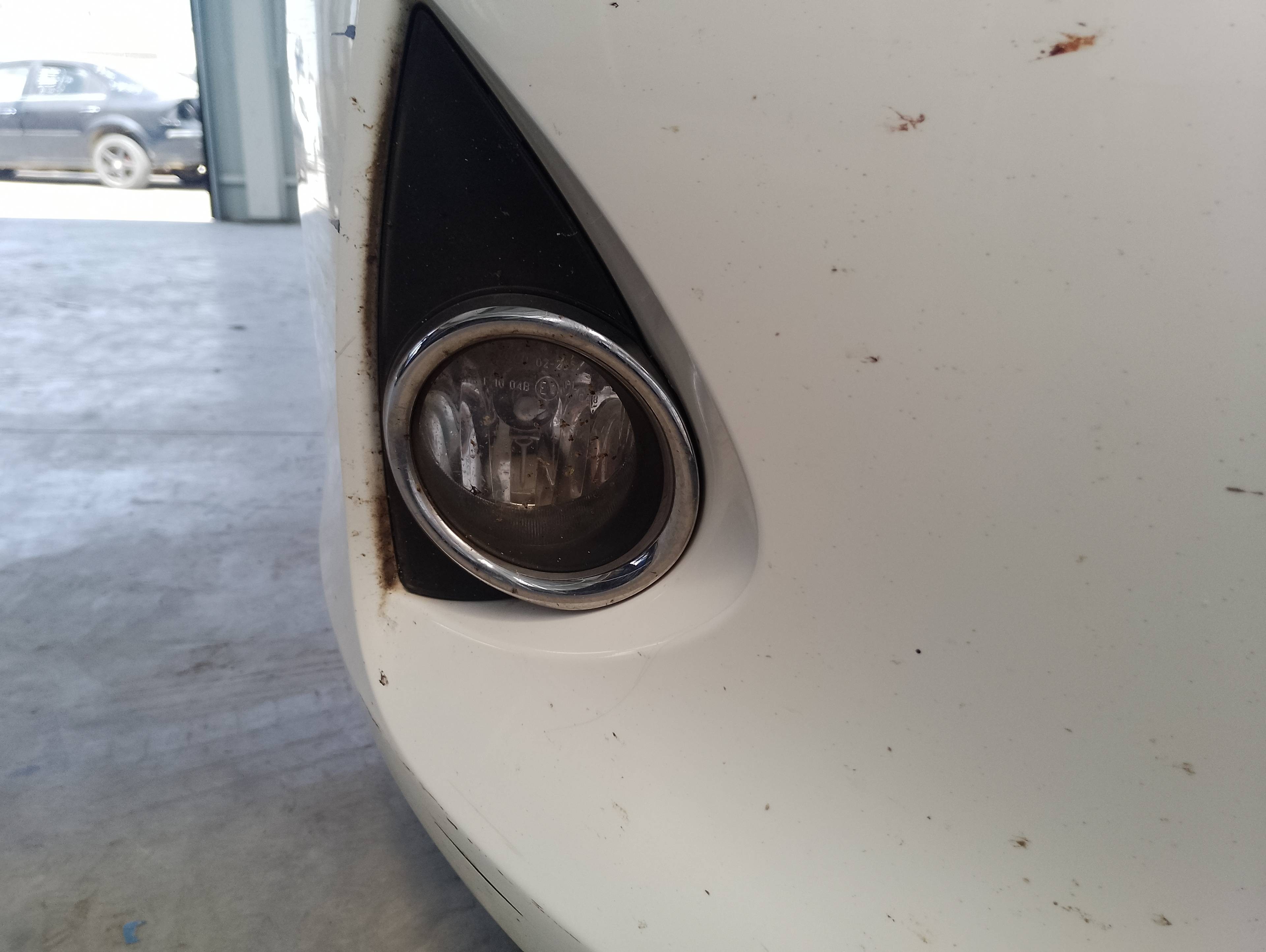 Recambio de faro antiniebla derecho para toyota auris hybrid active referencia OEM IAM   