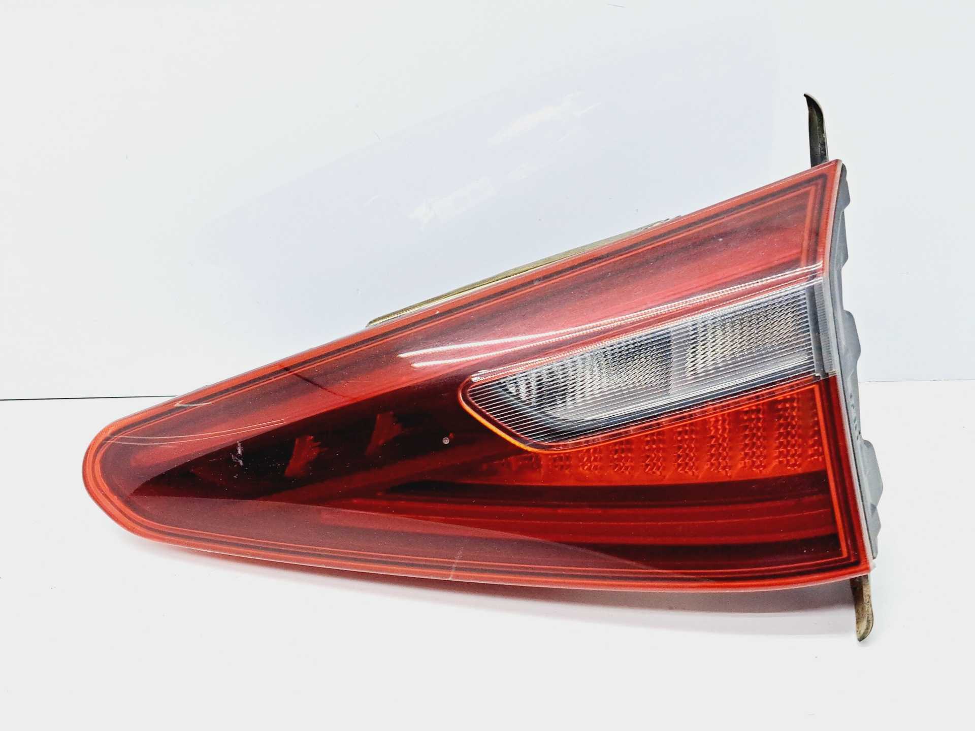 Recambio de piloto porton trasero derecho para alfa romeo stelvio (630) executive 4wd referencia OEM IAM 20795999 /50553180  