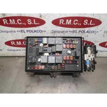 CAJA RELES / FUSIBLES 13368641 TY 