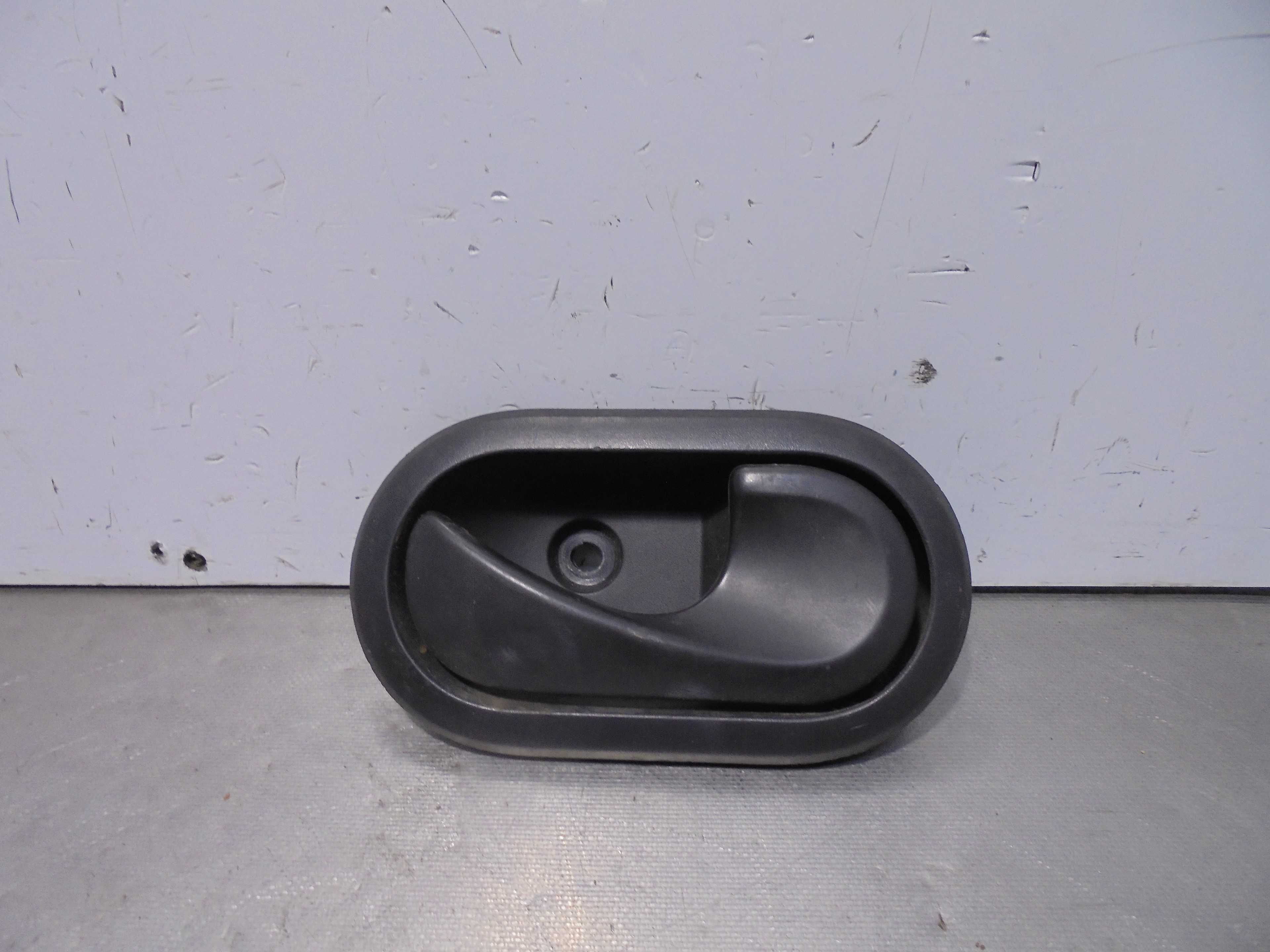 Recambio de maneta interior delantera derecha para dacia dokker essential referencia OEM IAM   