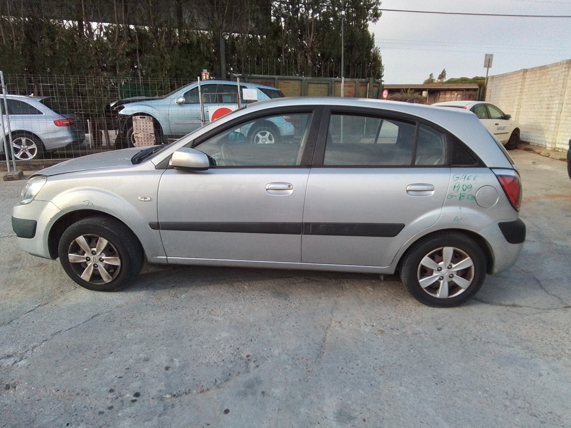 kia rio del año 2009