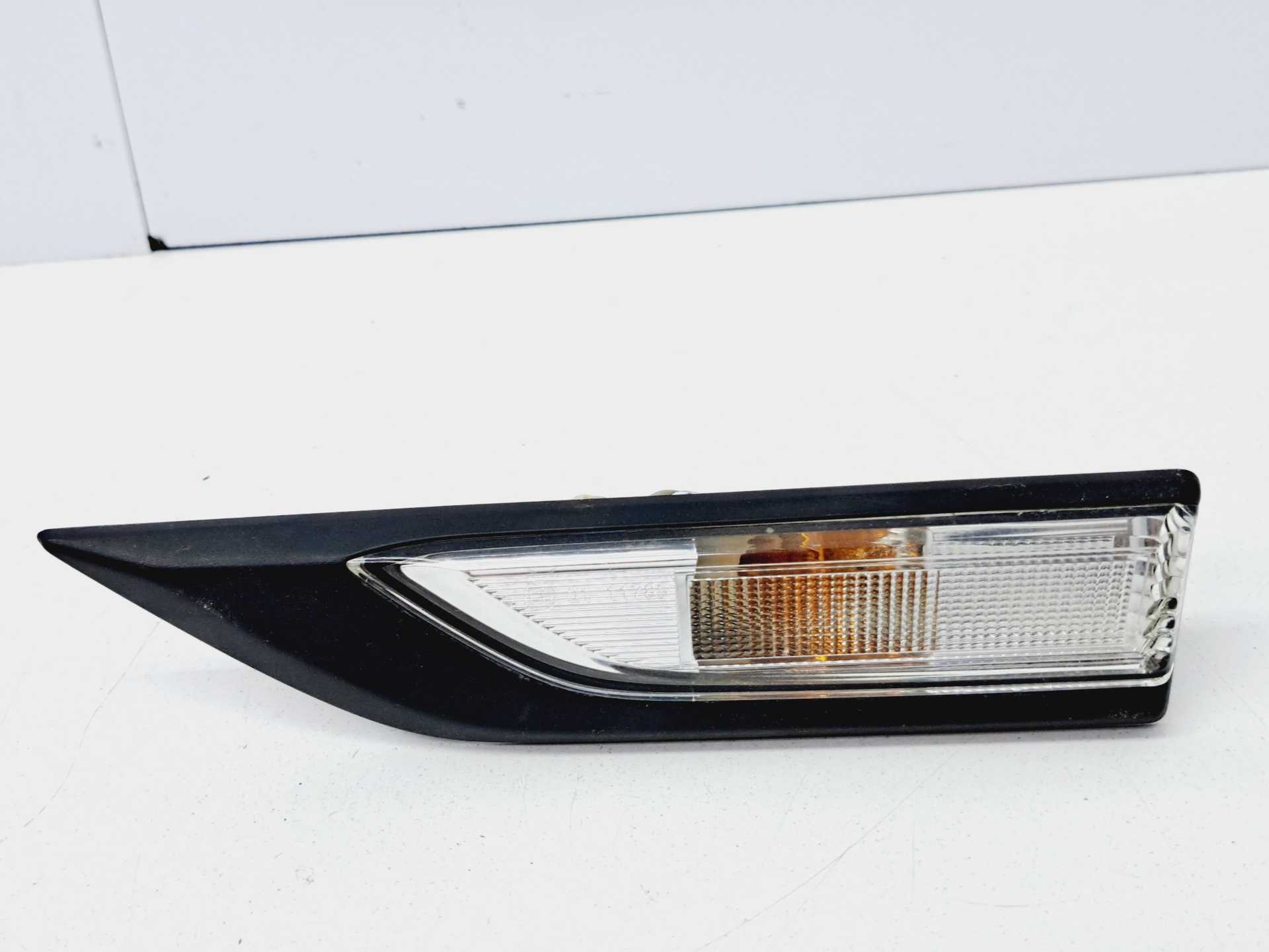 Recambio de piloto lateral izquierdo para volkswagen caddy furgón/kombi 2.0 tdi referencia OEM IAM 2K5949101  