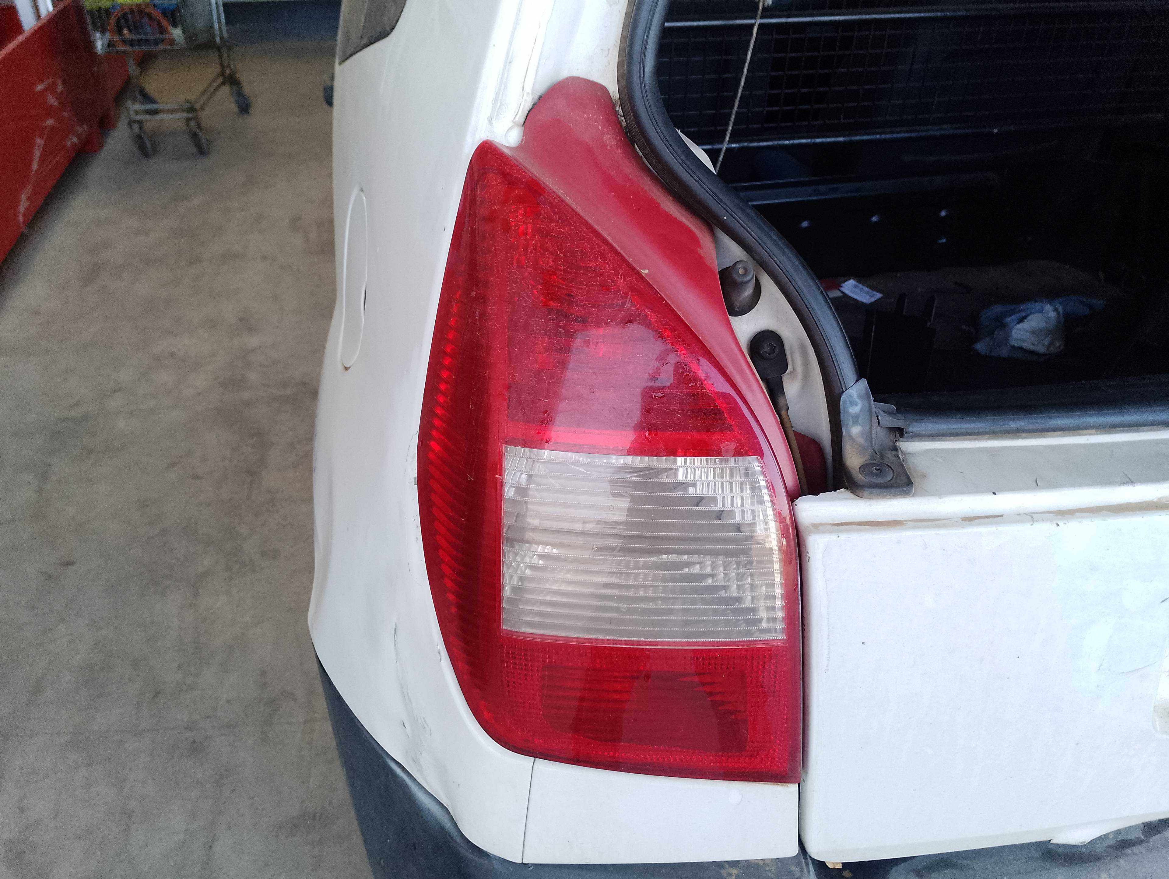 Recambio de piloto trasero izquierdo para citroën c2 audace referencia OEM IAM   