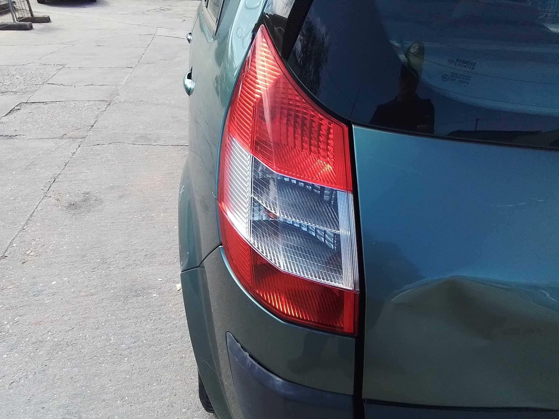 Recambio de piloto trasero izquierdo para renault scenic ii authentique referencia OEM IAM 8200493374G  