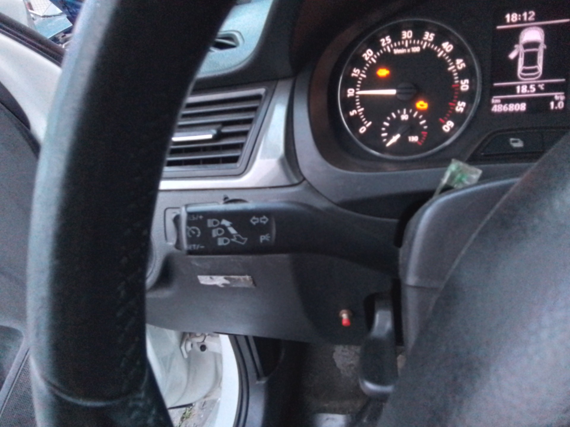 Recambio de mando intermitentes para skoda rapid 1.6 tdi dpf referencia OEM IAM   
