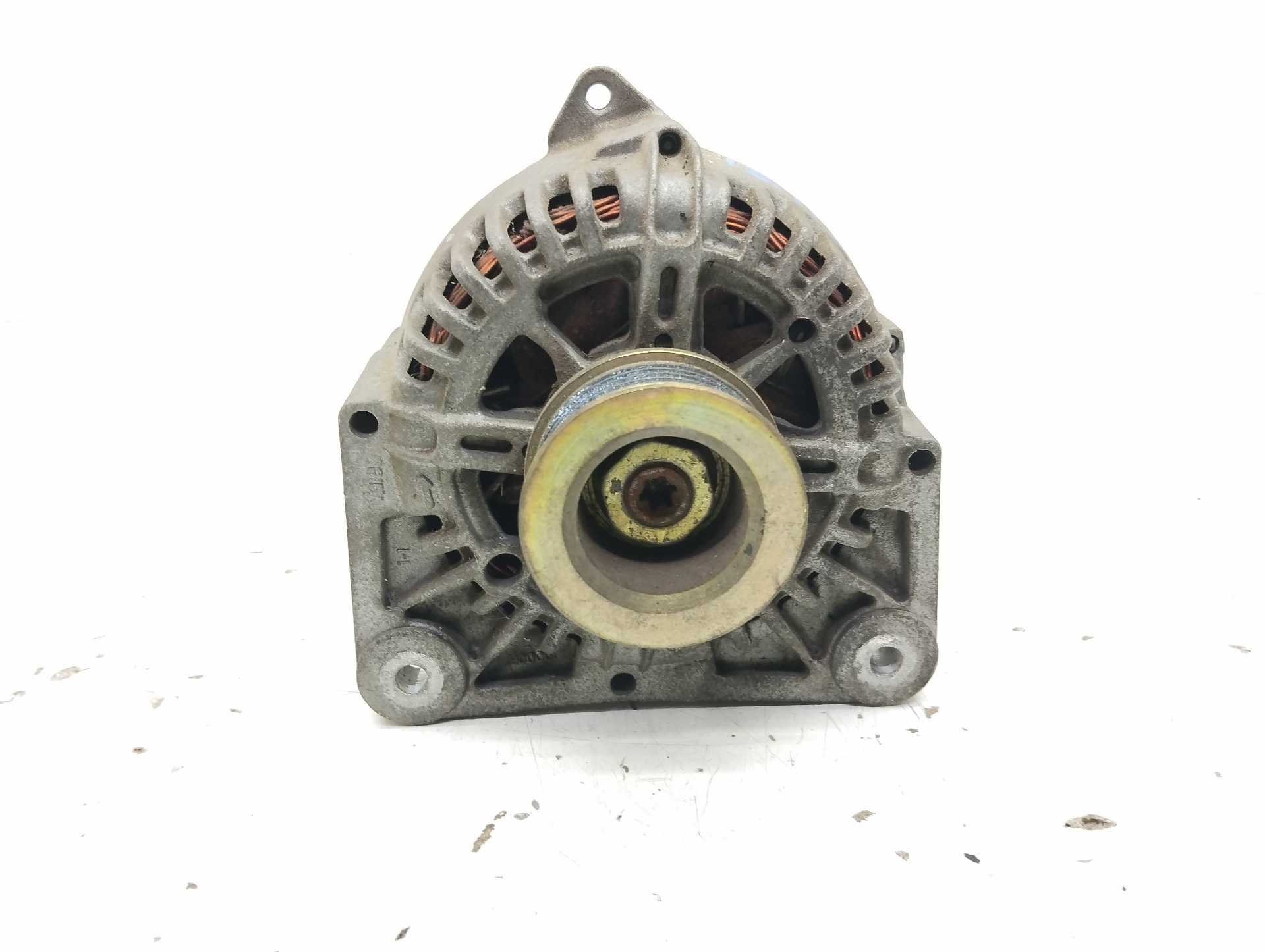 Recambio de alternador para renault megane ii coupe/cabrio referencia OEM IAM 8200323126 TG11C027 2542855B VALEO