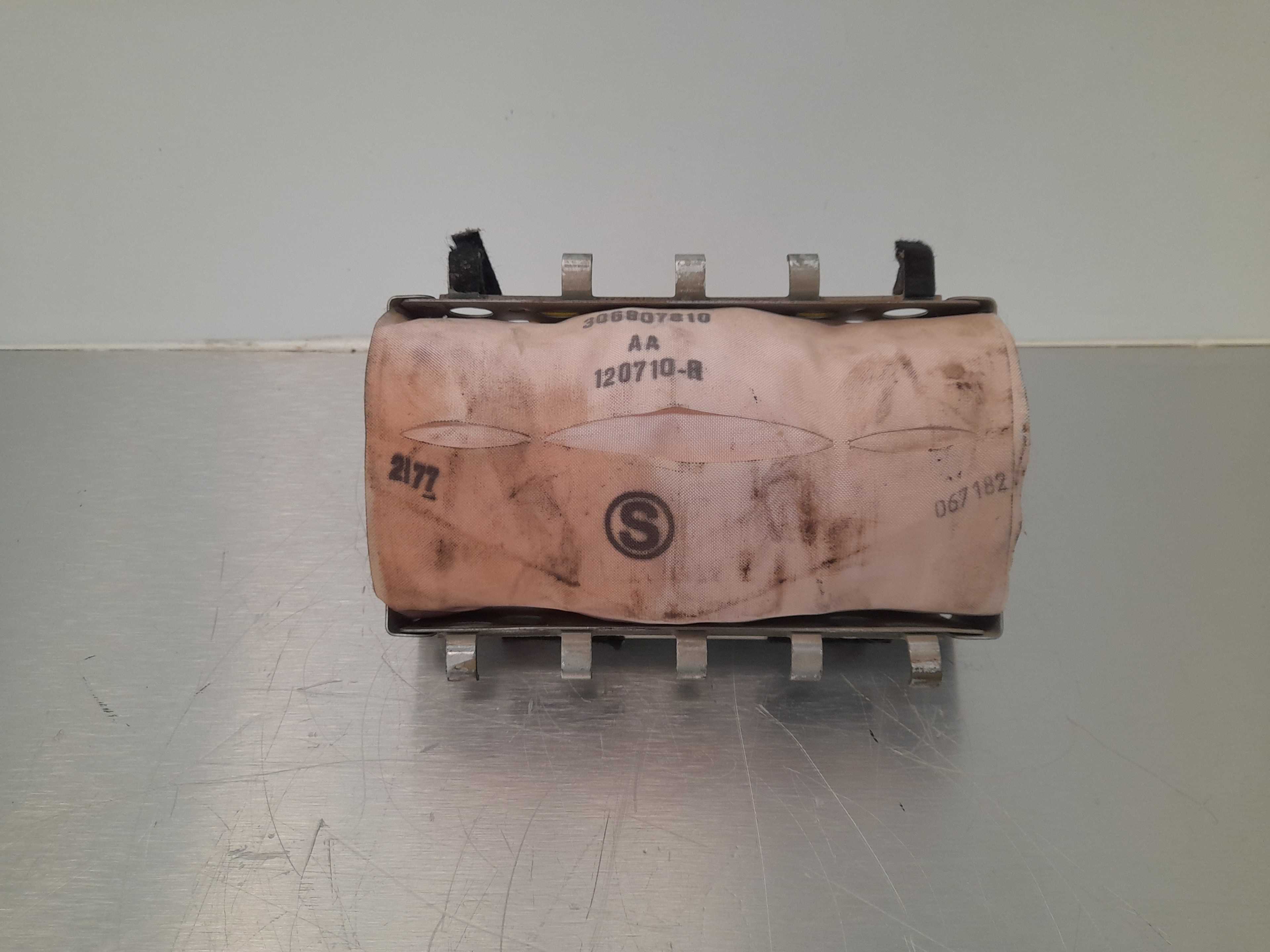 Recambio de airbag delantero derecho para toyota yaris active referencia OEM IAM   