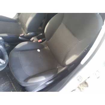 ASIENTO DELANTERO IZQUIERDO 