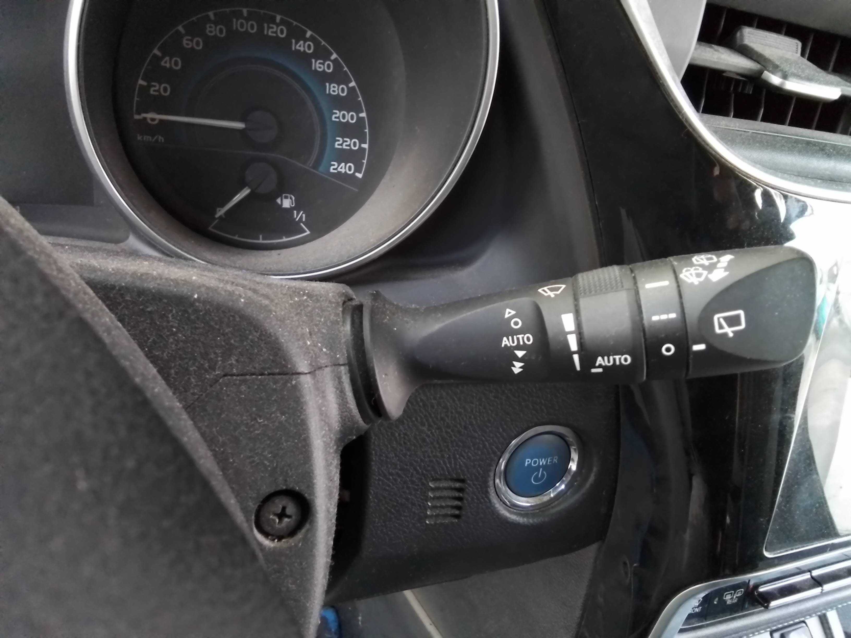 Recambio de mando limpia para toyota auris 1.8 16v (híbrido) referencia OEM IAM   