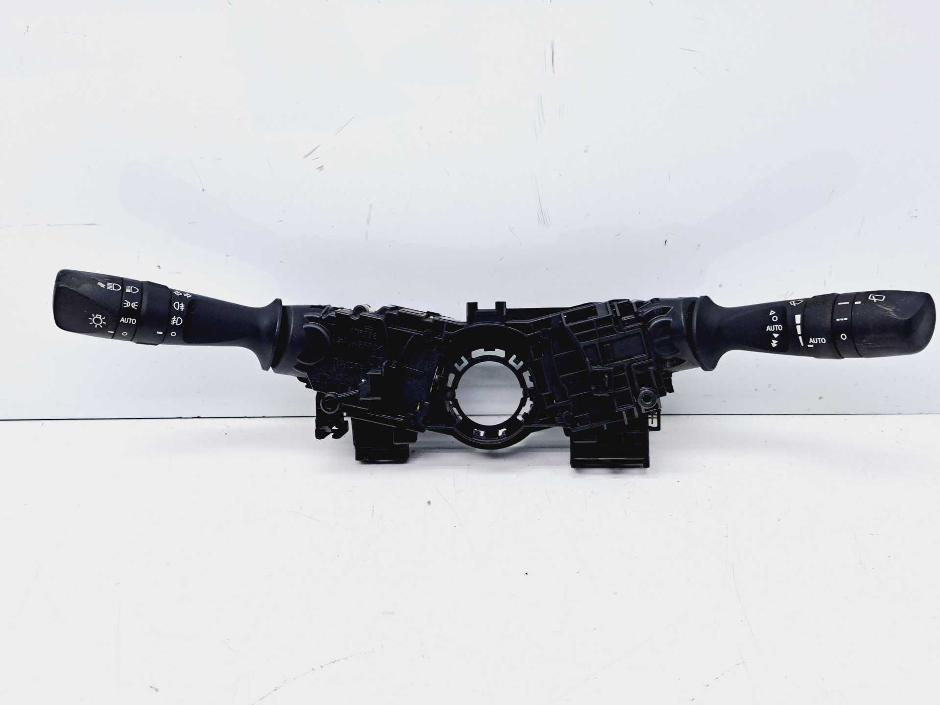 Recambio de mando luces para toyota auris 1.8 16v (híbrido) referencia OEM IAM 0272017F852  