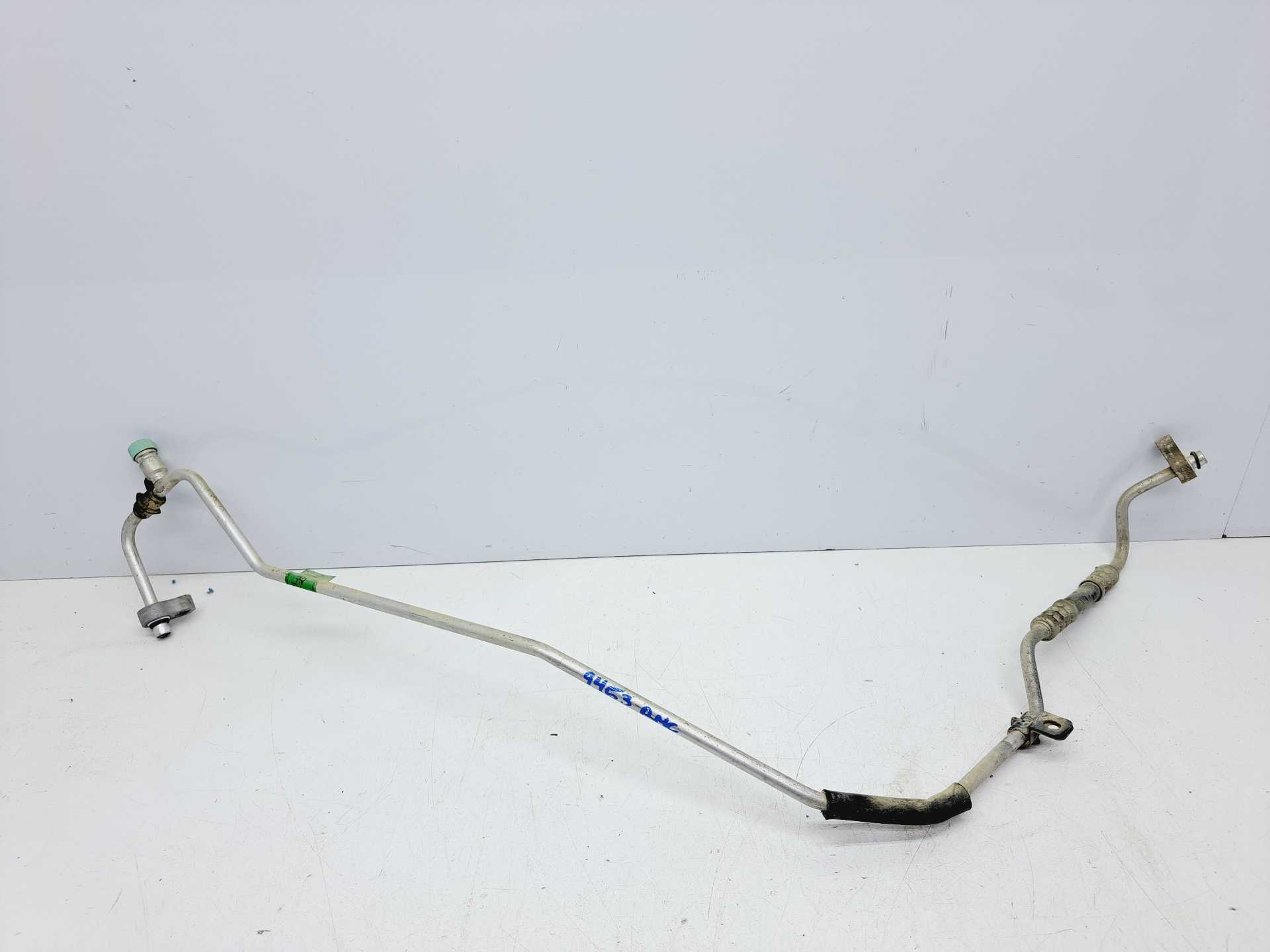 Recambio de tubos aire acondicionado para ssangyong rodius xdi referencia OEM IAM 6863021002  