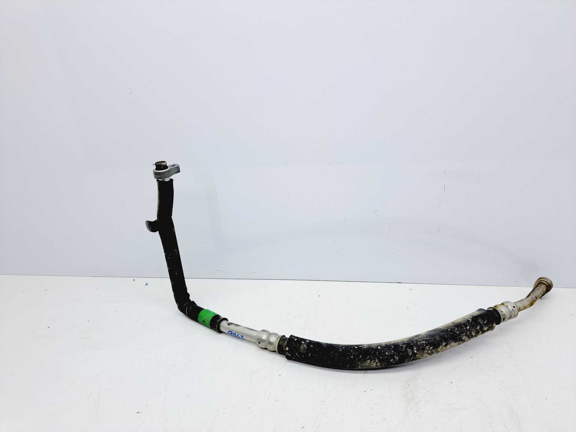 Recambio de tubos aire acondicionado para ssangyong rodius xdi referencia OEM IAM 6862021001  