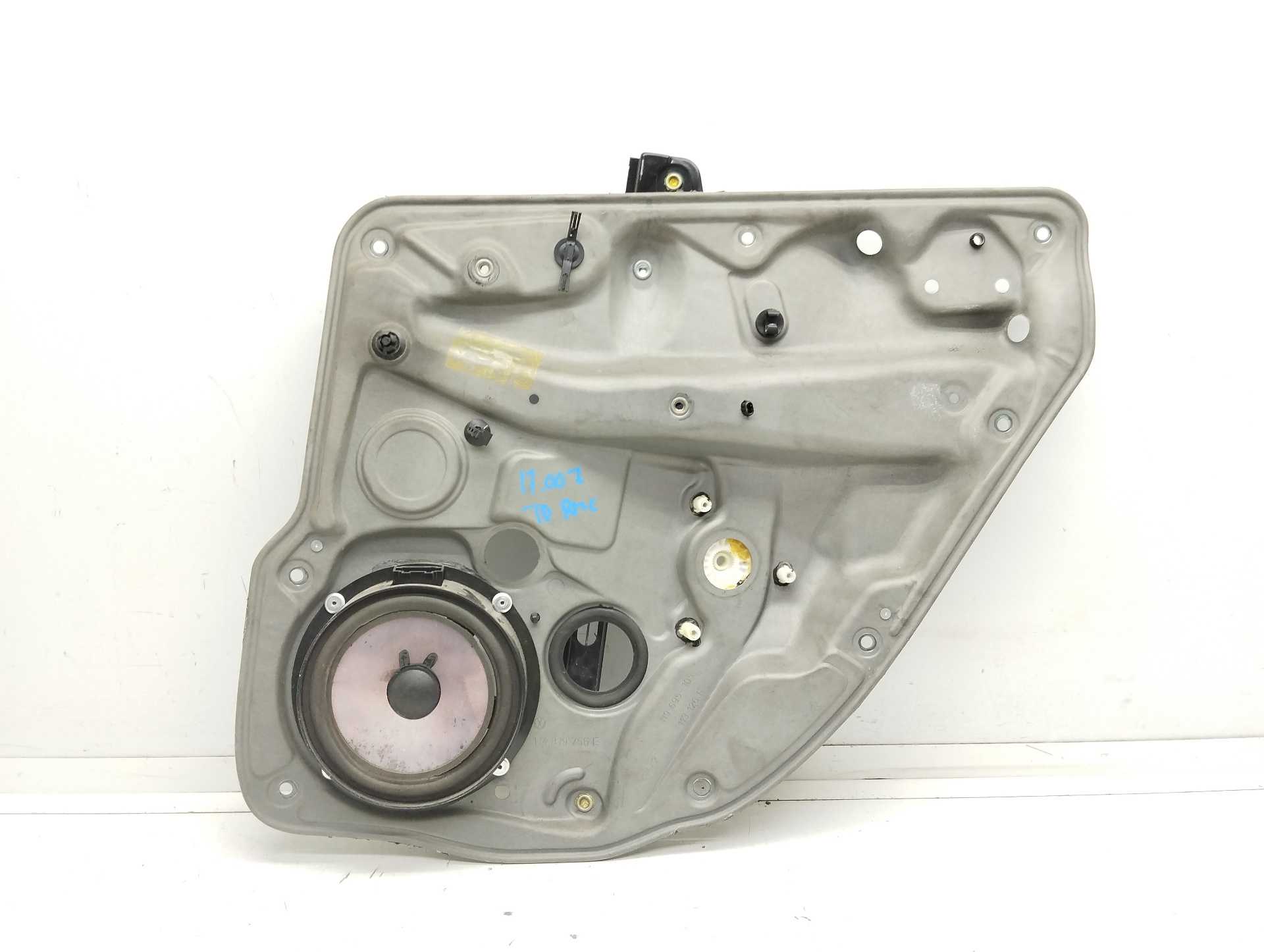 Recambio de elevalunas trasero derecho para volkswagen golf iv berlina (1j1) básico referencia OEM IAM 1J4839756E 119695105 