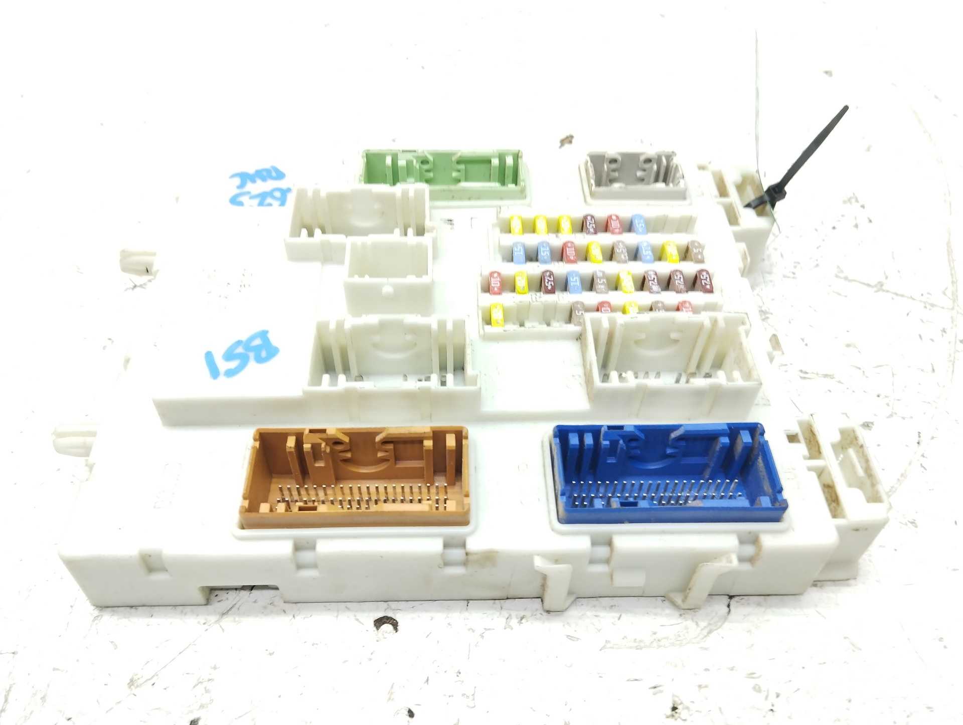 Recambio de caja reles / fusibles para ford kuga (cbs) st-line 2wd referencia OEM IAM F1DT14A073EF 58KD16F05 