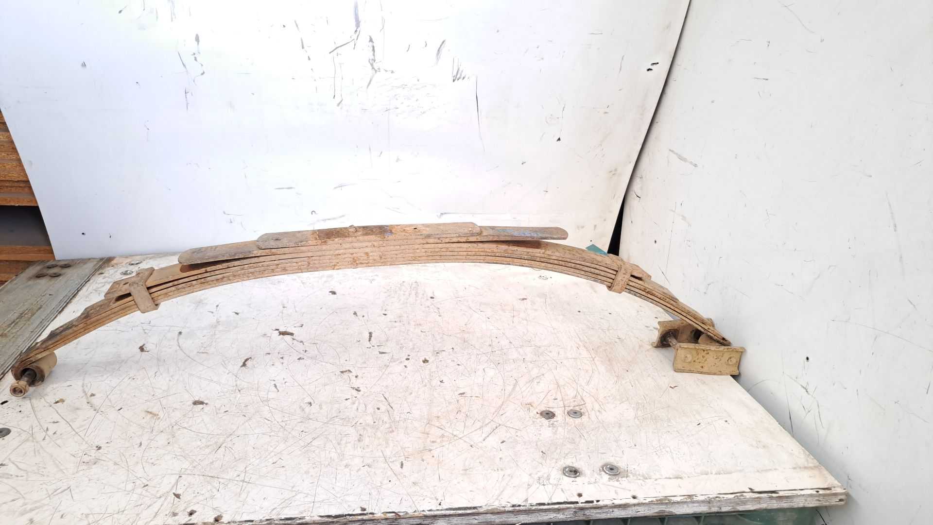 Recambio de ballesta trasera para nissan patrol (k/w160) familiar (w160) referencia OEM IAM   