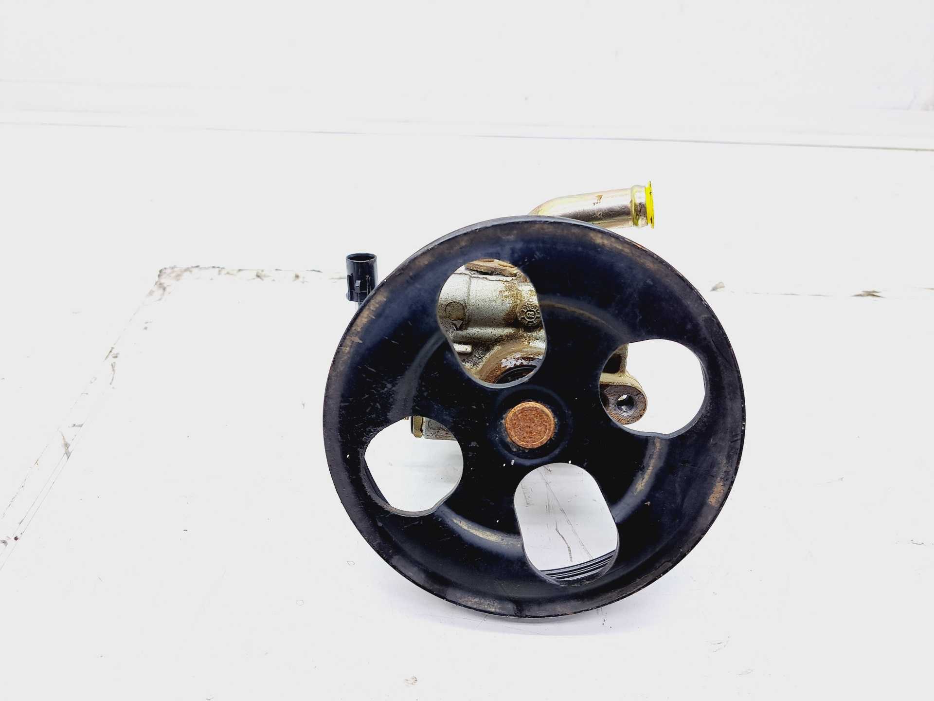 Recambio de bomba direccion para mitsubishi montero pinin (h60/h70) 1.8 cat referencia OEM IAM   