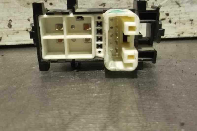 Recambio de mando elevalunas delantero izquierdo para toyota rav 4 (a3) executive referencia OEM IAM   