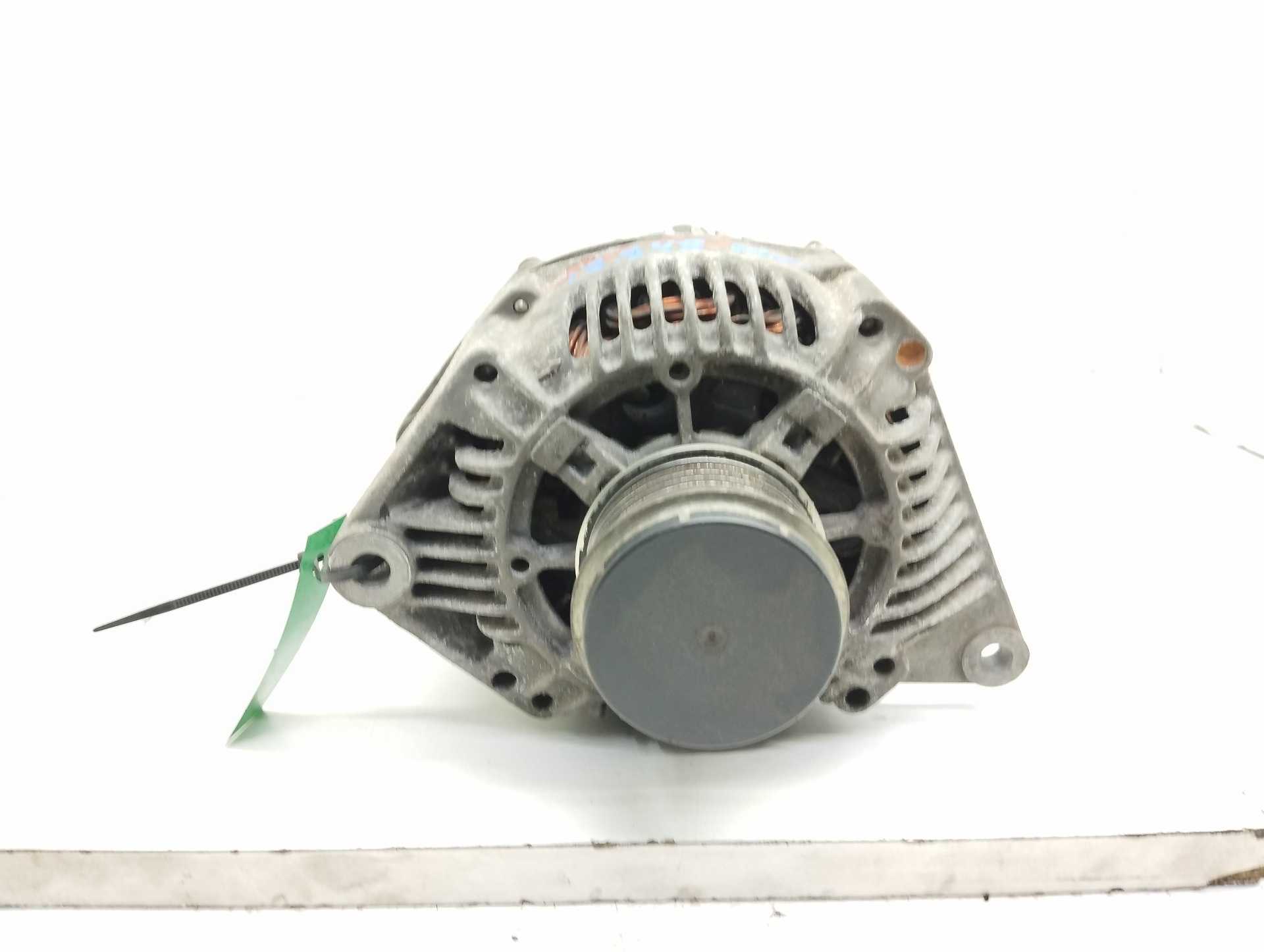 Recambio de alternador para volvo s40 berlina 1.9 d referencia OEM IAM CAT284506 8251635 