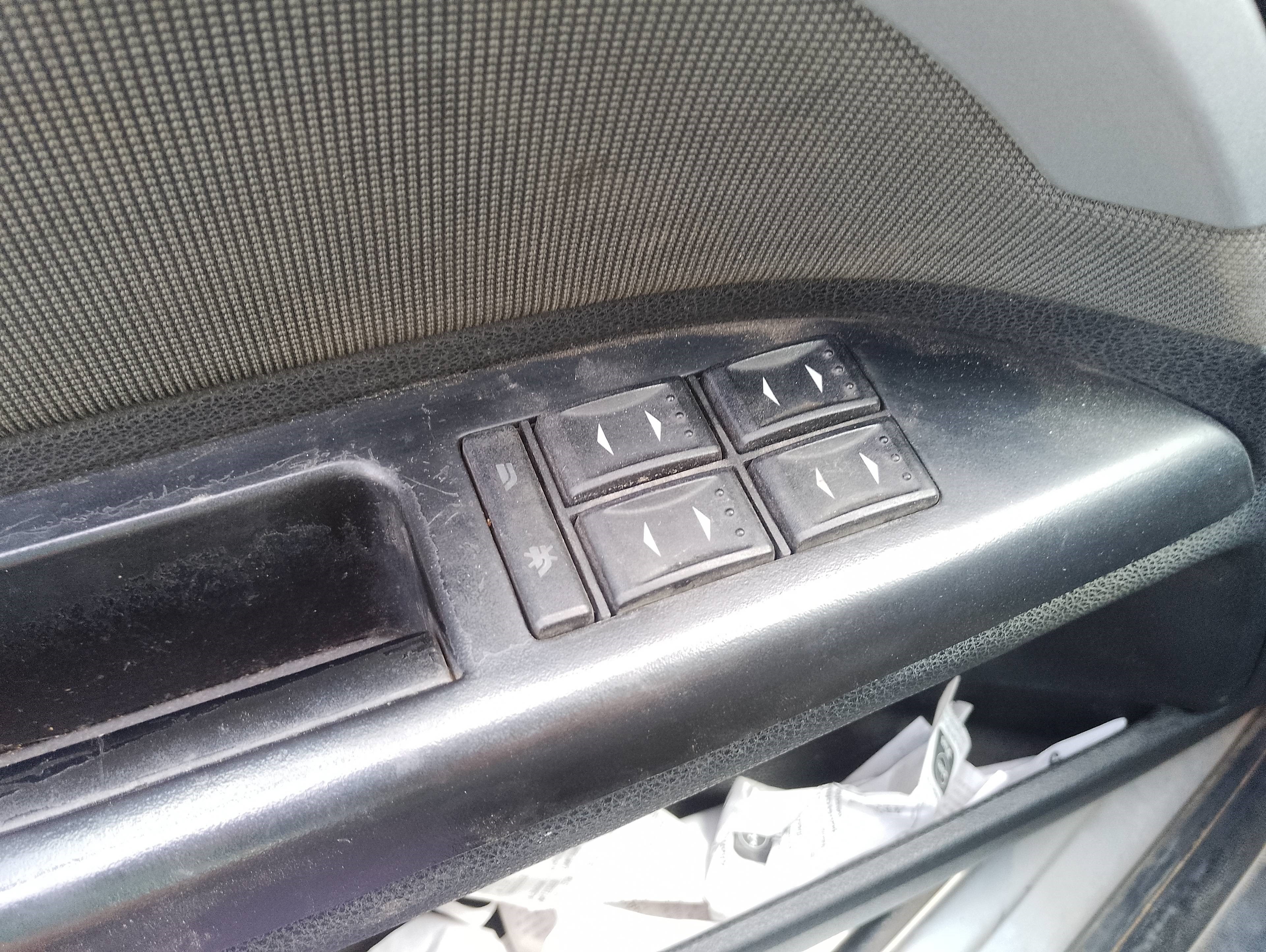 Recambio de mando elevalunas delantero izquierdo para ford mondeo berlina (ge) ambiente referencia OEM IAM   