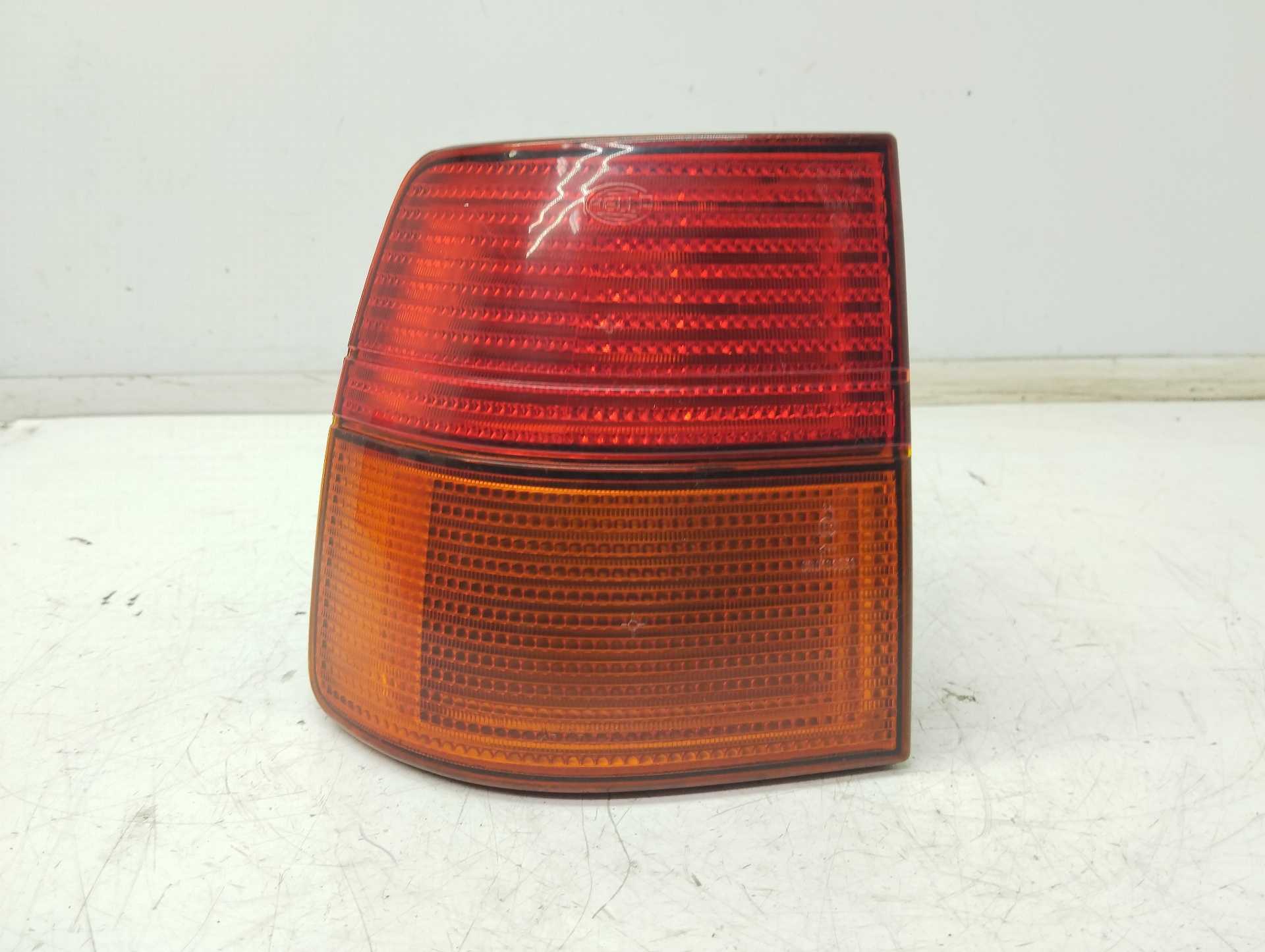 Recambio de piloto trasero izquierdo para seat toledo (1l) base referencia OEM IAM 96163700  