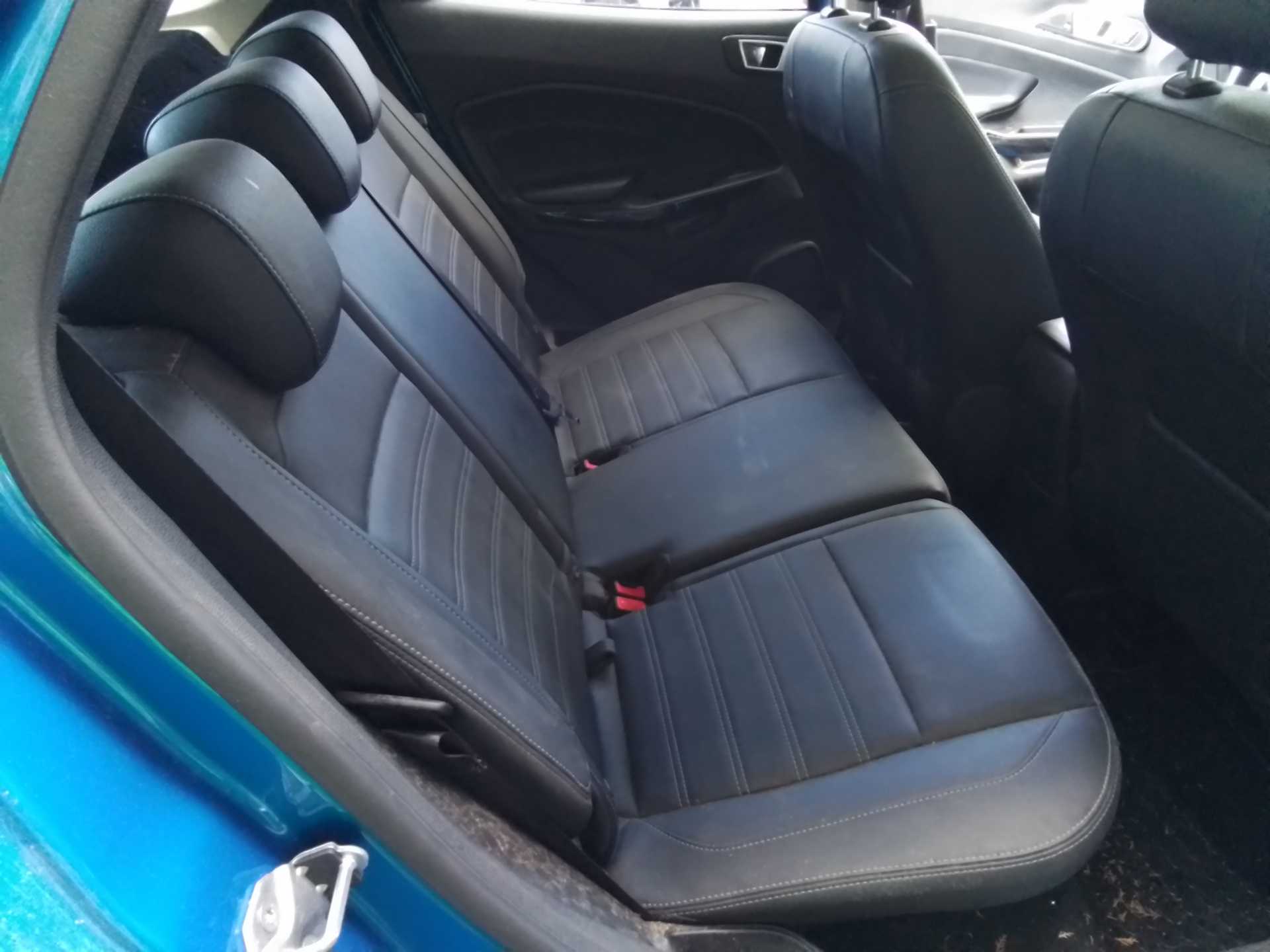 Recambio de asientos traseros para ford ecosport (cr6) cool&connect referencia OEM IAM   