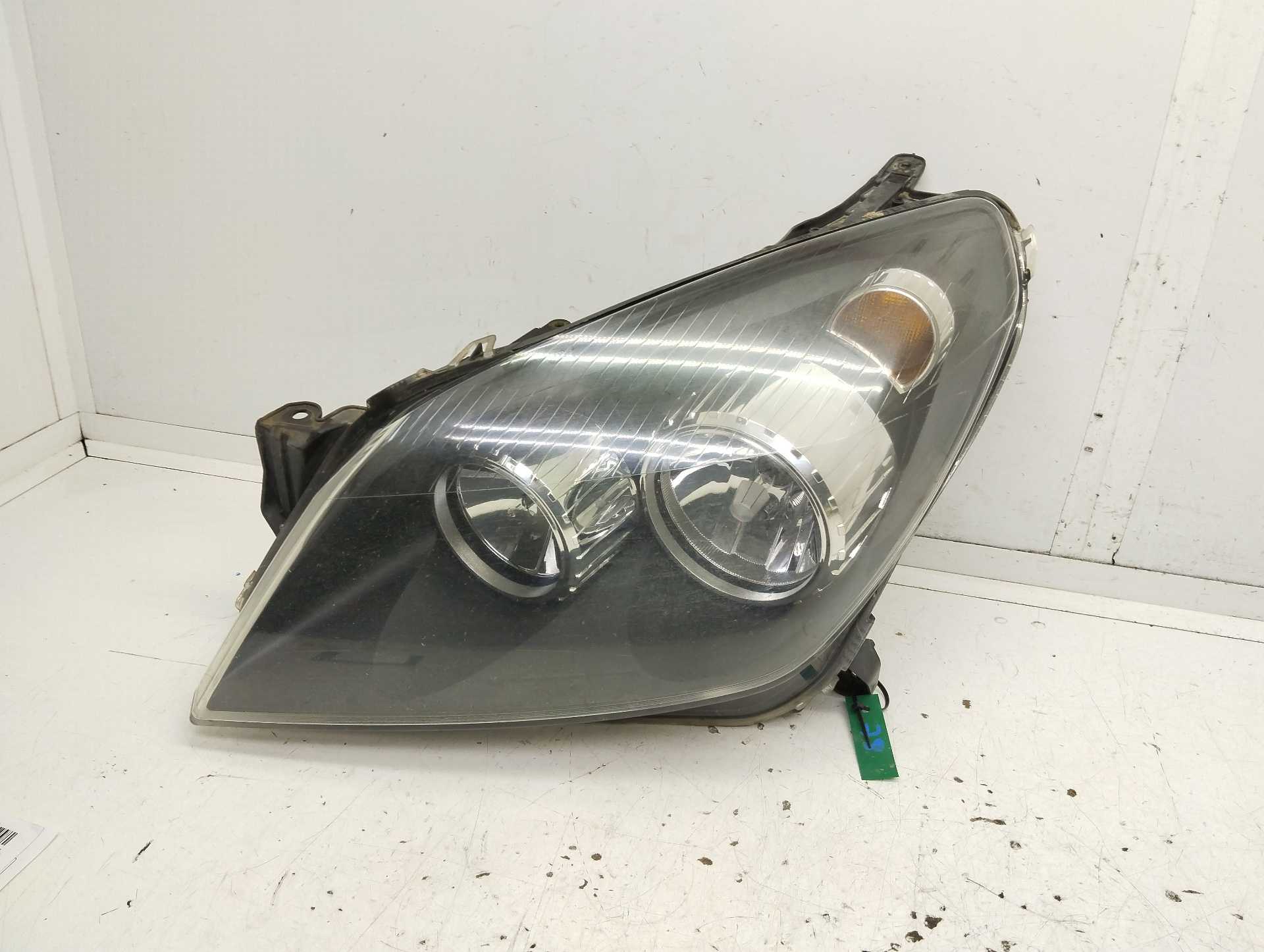 Recambio de faro izquierdo para opel astra gtc cosmo referencia OEM IAM 93178635LH  