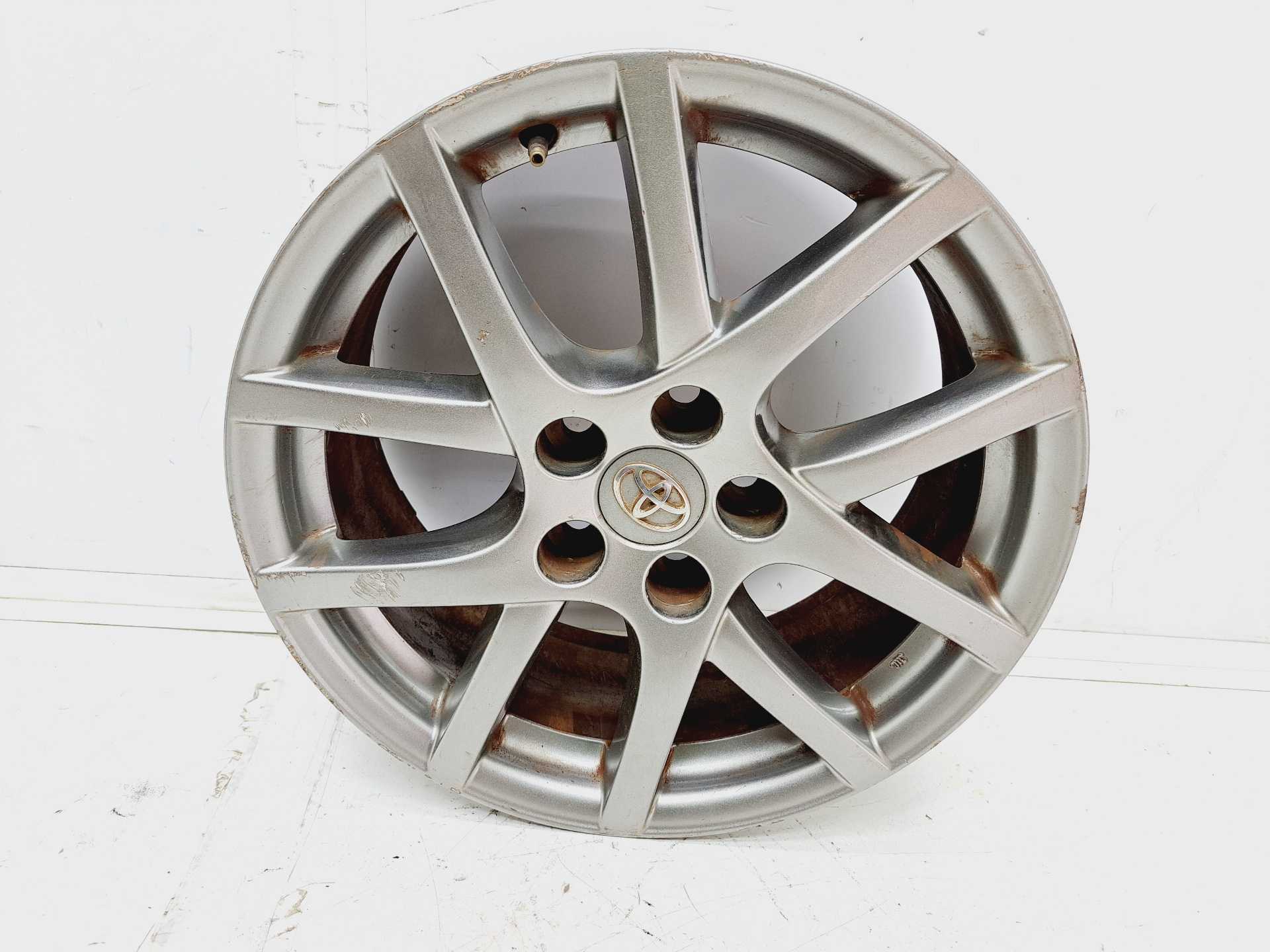 Recambio de llanta para toyota avensis berlina (t25) 2.0 d4-d executive sedán (4-ptas) referencia OEM IAM R17  