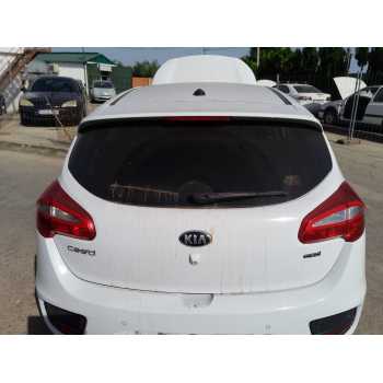 Recambio de porton trasero para kia cee´d business referencia OEM IAM 73700A2000  