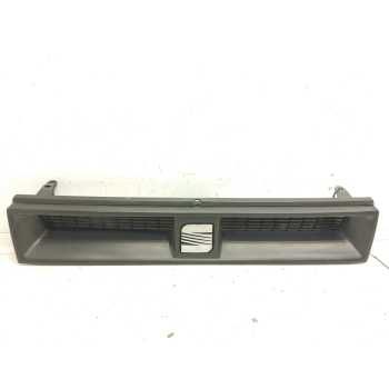 REJILLA DELANTERA 1L0853653 