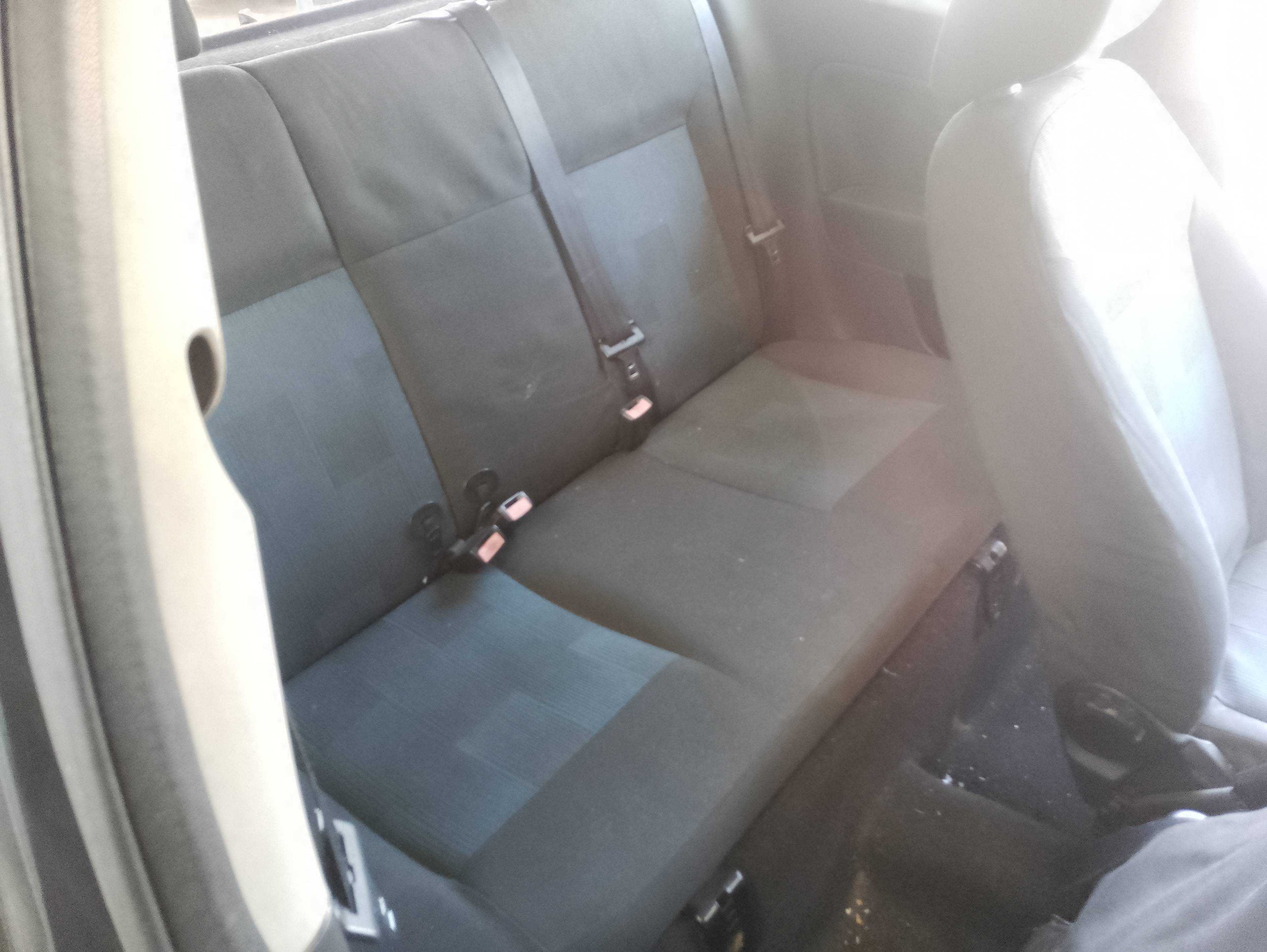 Recambio de asientos traseros para ford fiesta (cbk) ambiente referencia OEM IAM   