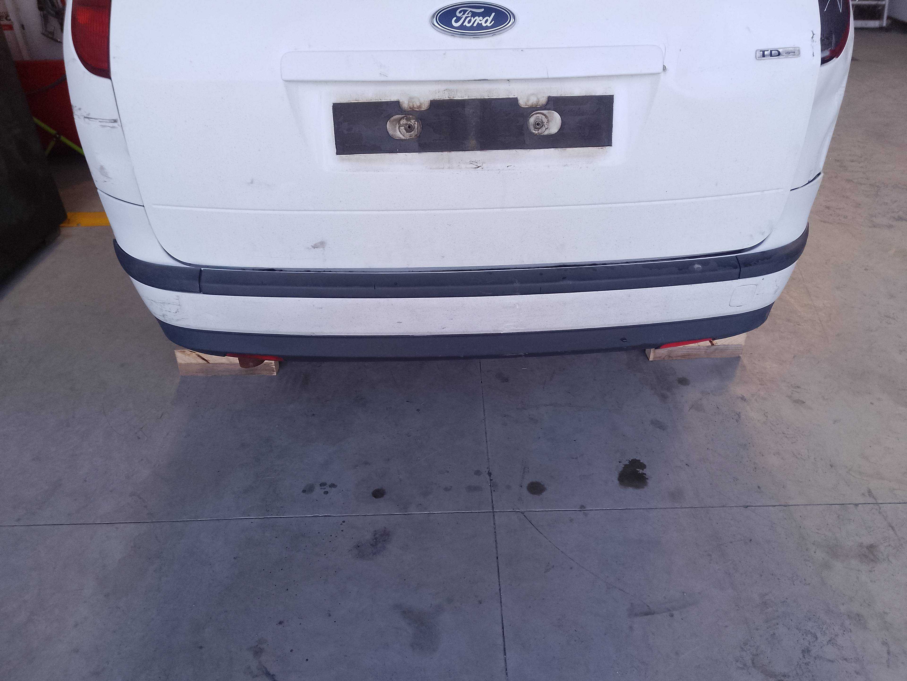 Recambio de paragolpes trasero para ford focus berlina (cap) ambiente (d) referencia OEM IAM   