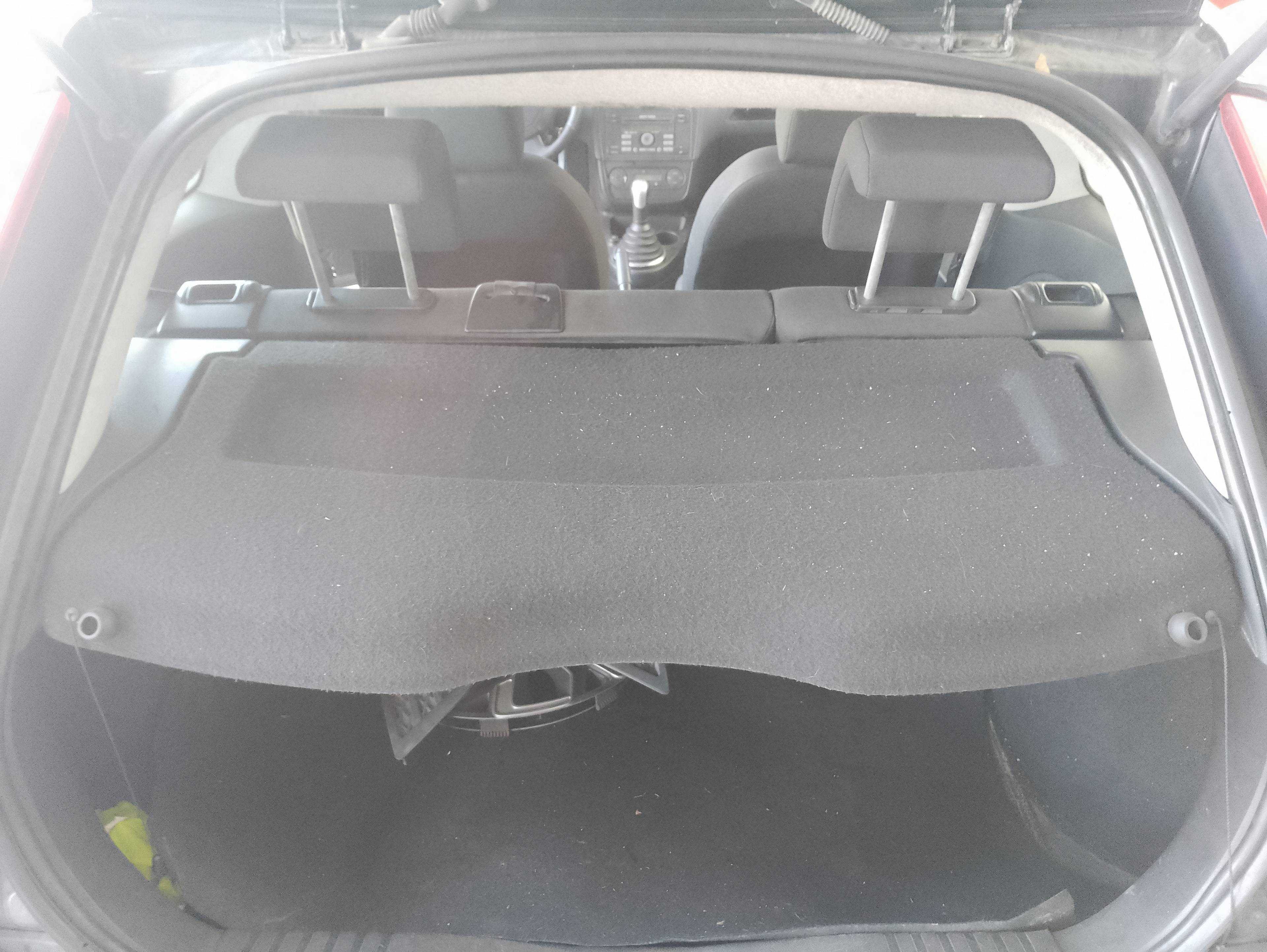 Recambio de bandeja trasera para ford fiesta (cbk) ambiente referencia OEM IAM   