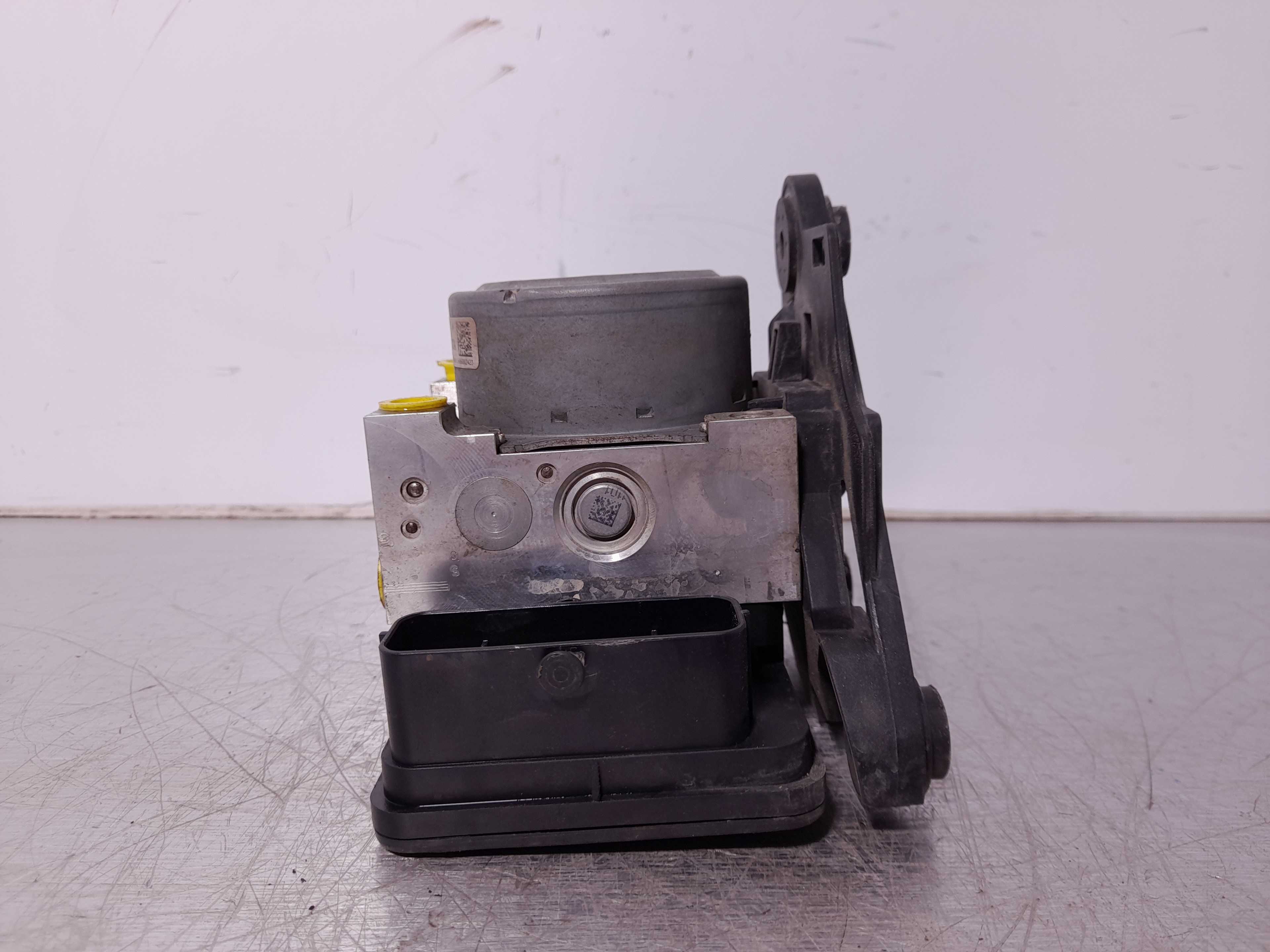 Recambio de abs para seat leon (5f1) 1.6 tdi referencia OEM IAM 3Q0907379T ATE 3Q0907379C