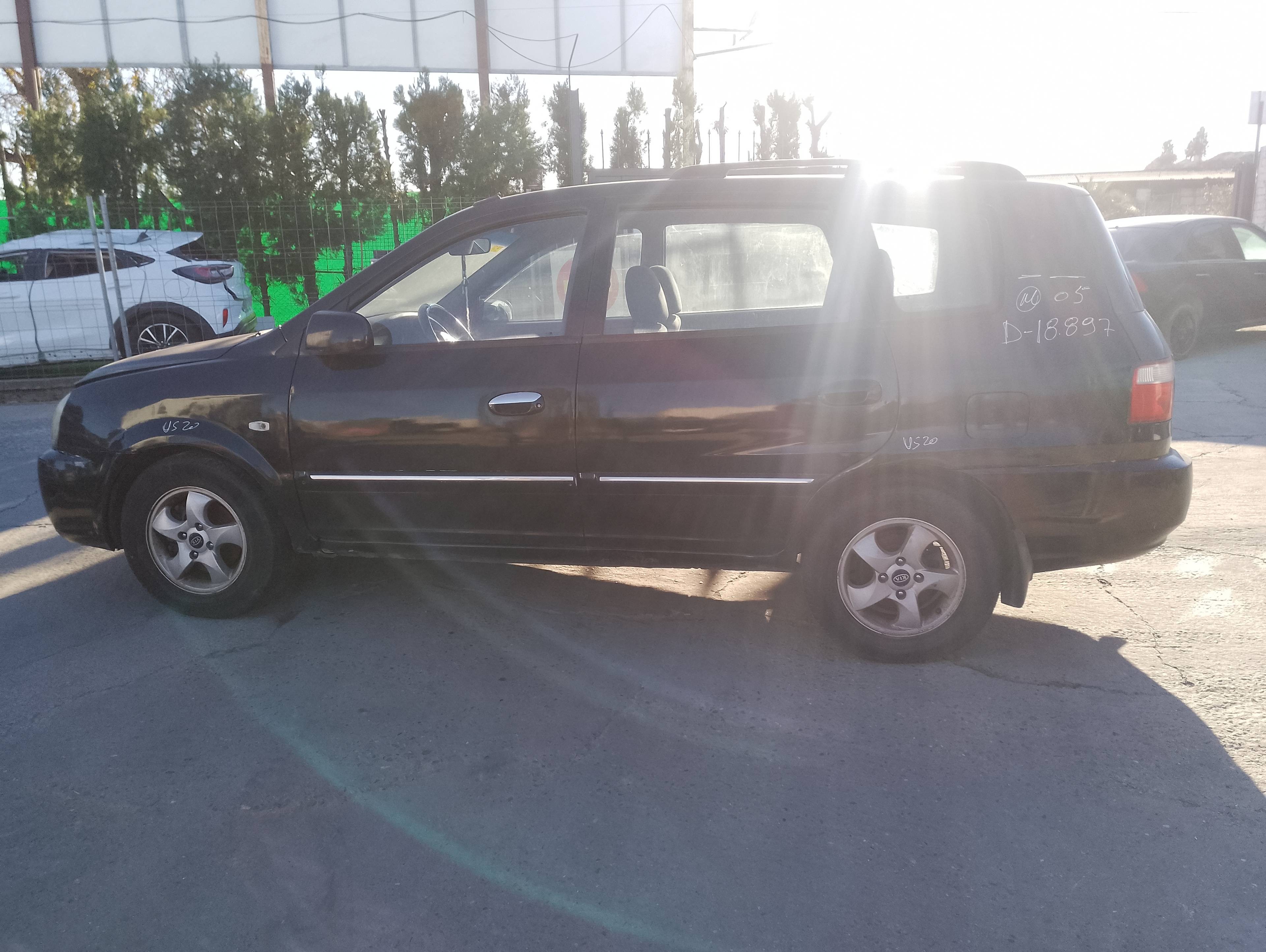 kia carens del año 2005