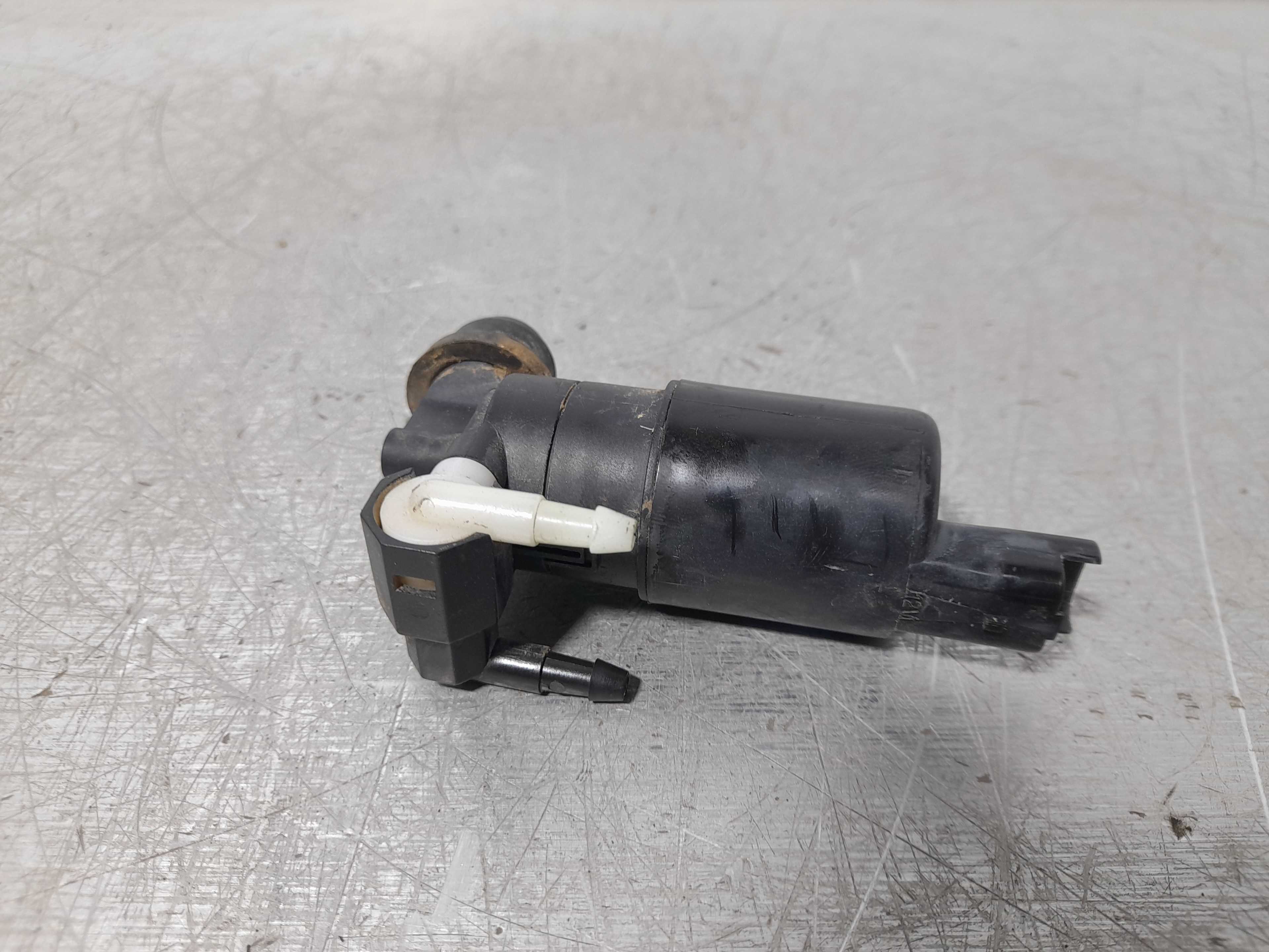 Recambio de bomba limpia para citroën saxo 1.5 d furio referencia OEM IAM   