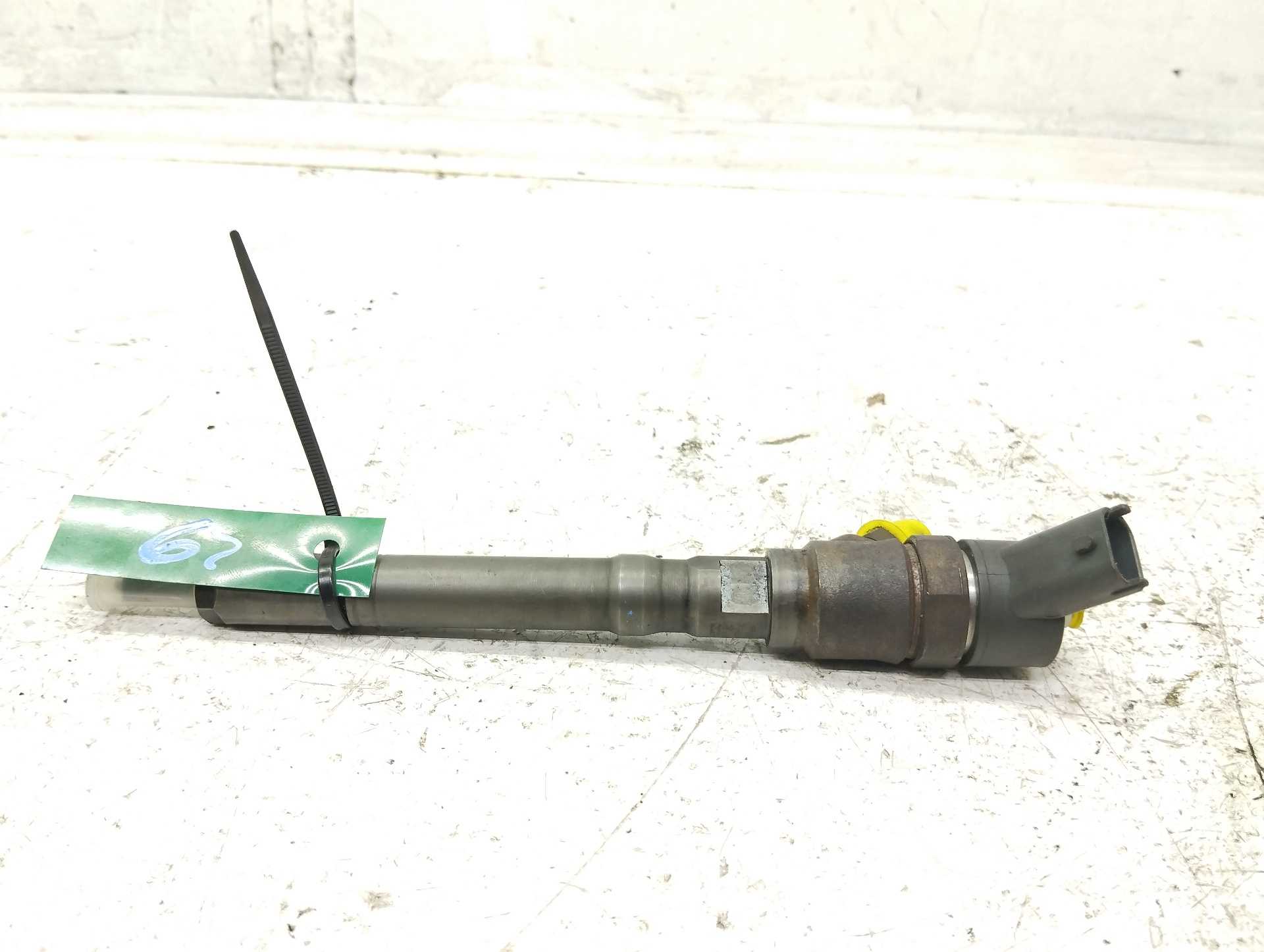 Recambio de inyector para kia cerato 2.0 ex crdi berlina (4-ptas.) referencia OEM IAM 3380027900 0445110126 