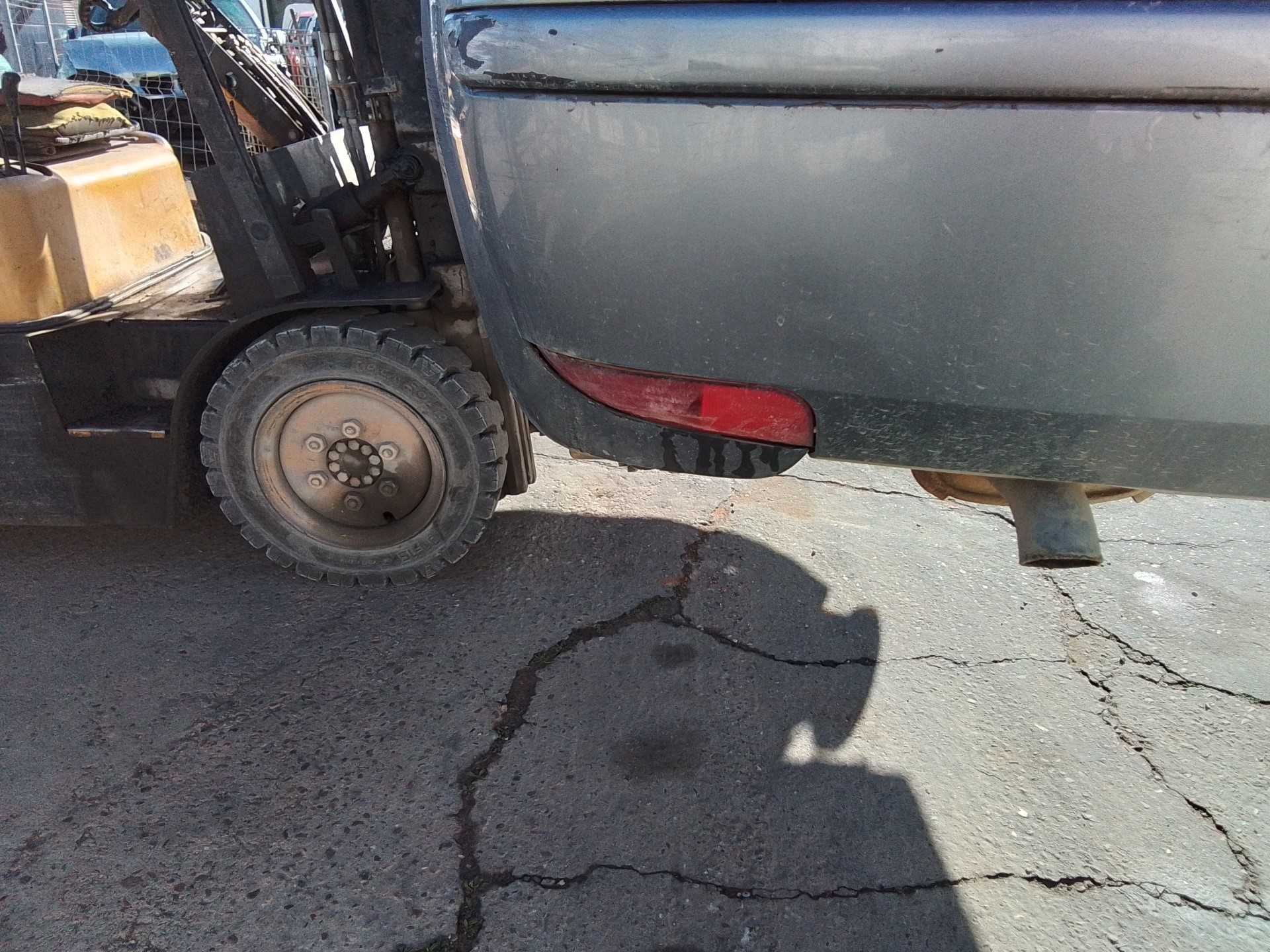 Recambio de faro antiniebla trasero izquierdo para opel corsa c blue line referencia OEM IAM   