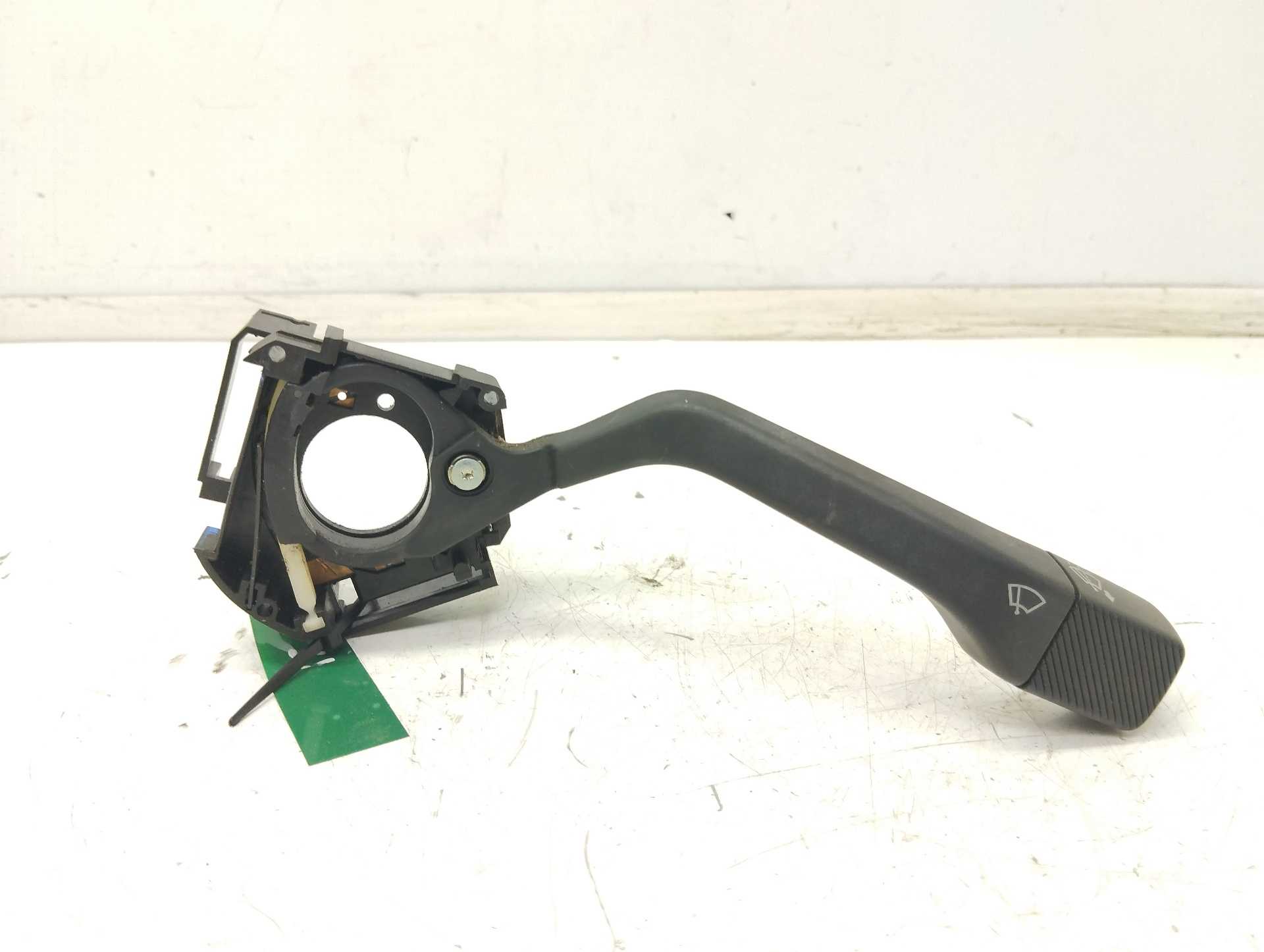 Recambio de mando limpia para seat toledo (1l) base referencia OEM IAM 357953503  
