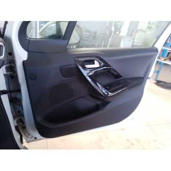Recambio de guarnecido puerta delantera derecha para peugeot 208 active referencia OEM IAM   