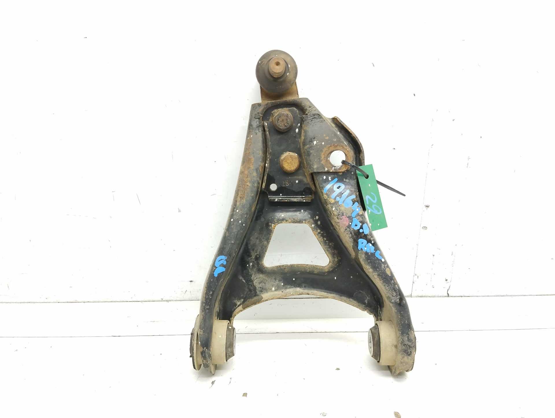 Recambio de brazo suspension inferior delantero derecho para renault kangoo (f/kc0) authentique referencia OEM IAM   